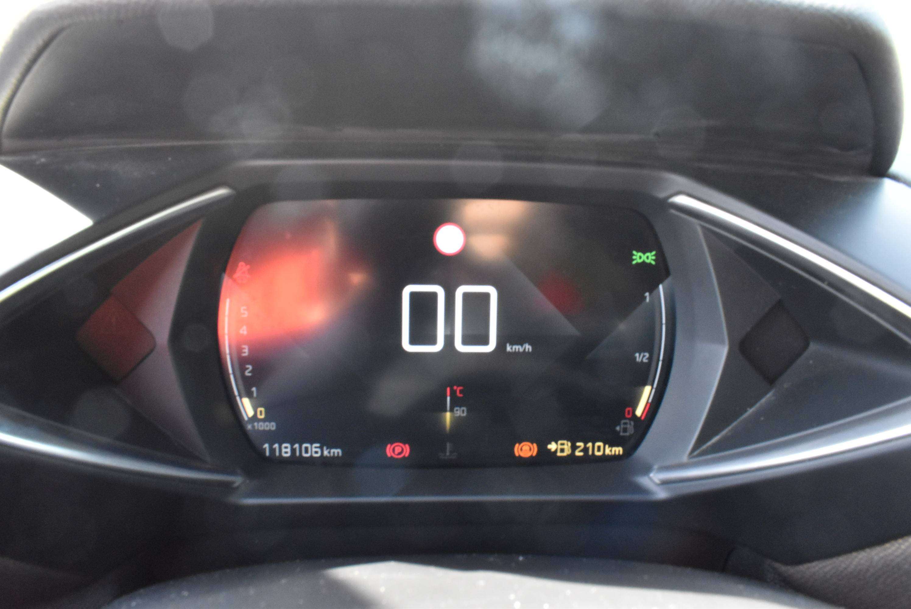 DS Automobiles DS 3 Crossback 1.2i So Chic GPS/Airco/CarPlay/Full Led***12M GARANTIE***