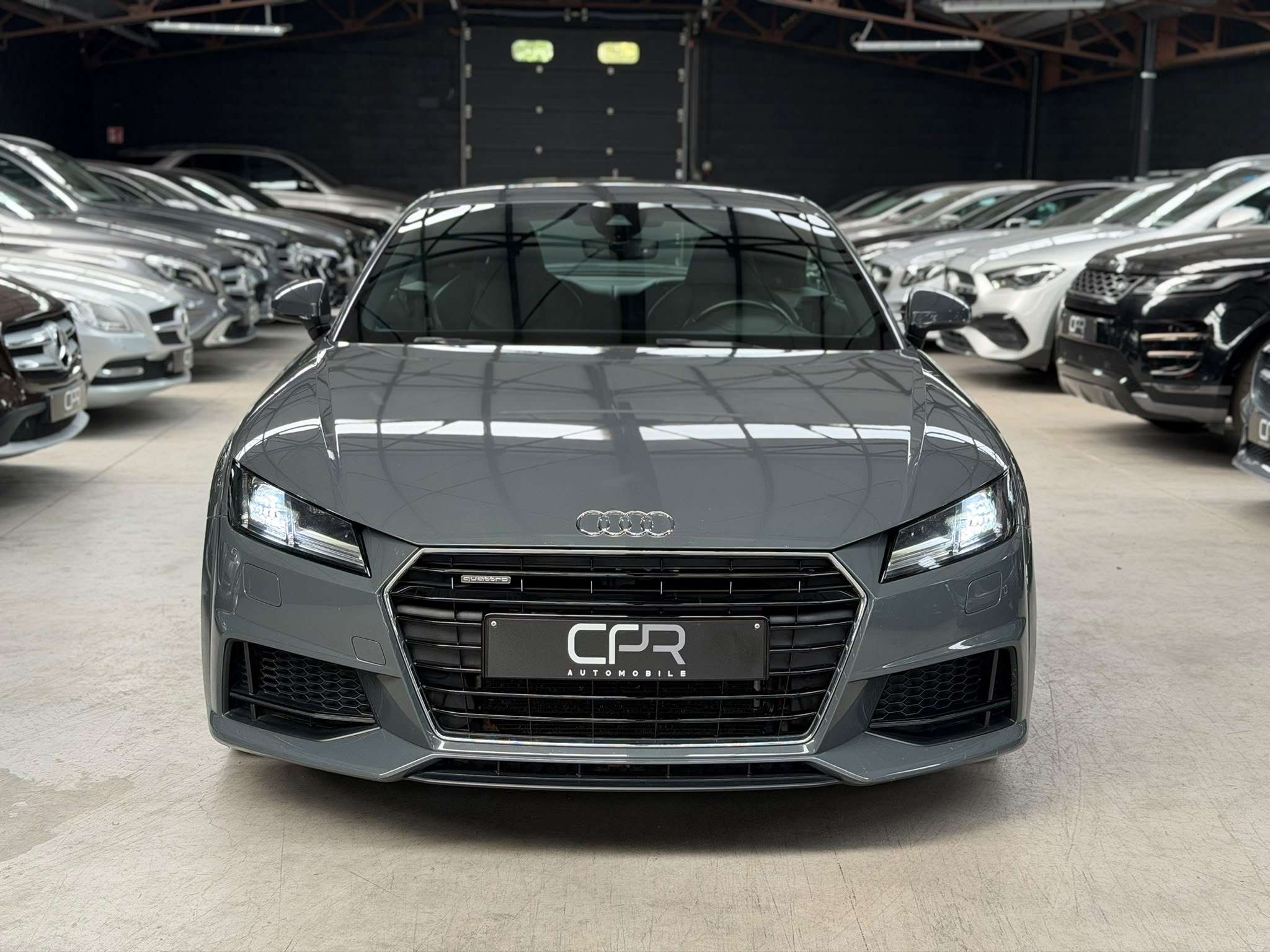 Audi TT 2.0 TFSI Quattro S tronic * S LINE *