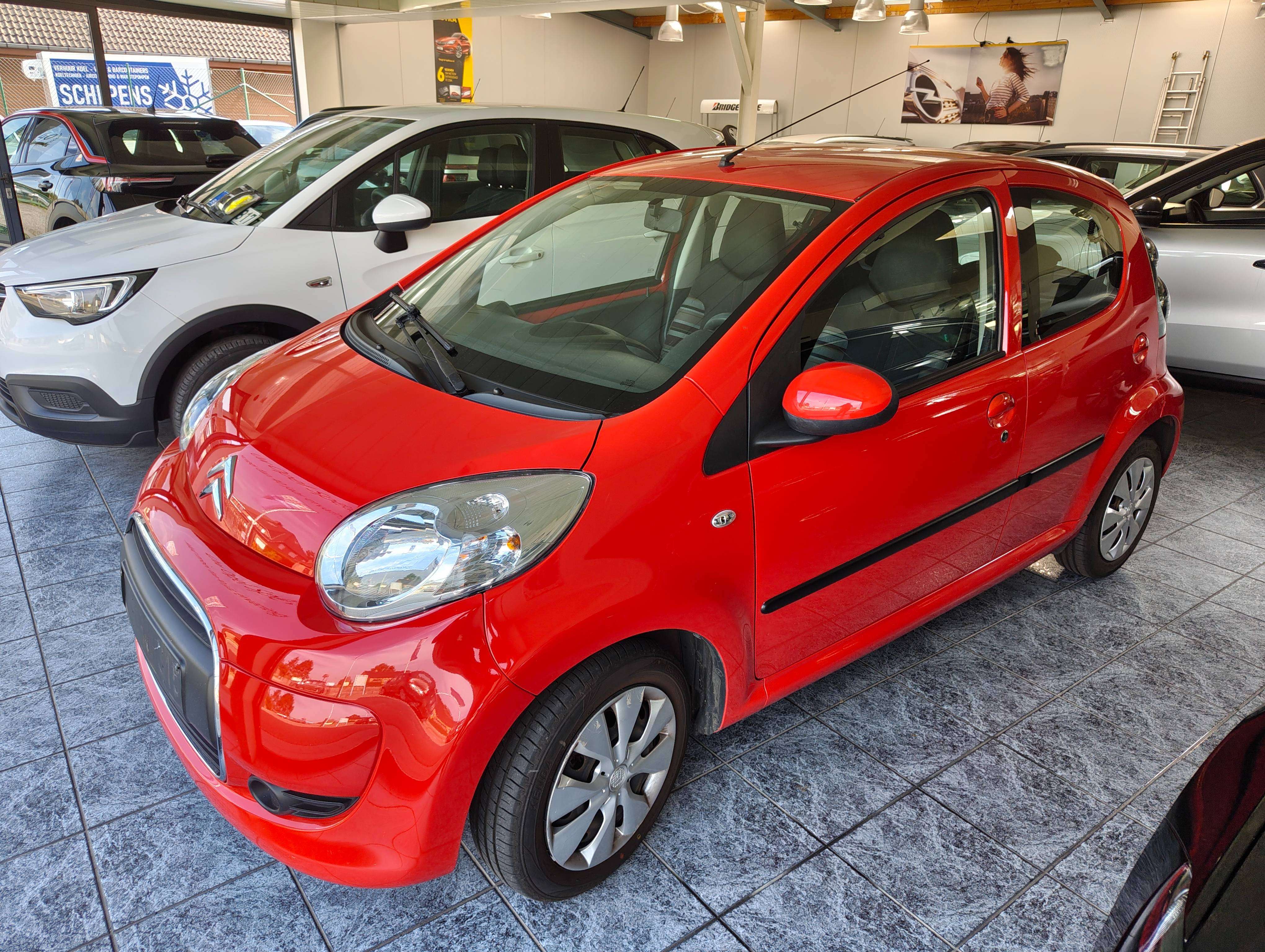 Citroen C1 C1 1.0i 50 kw, slechts 85555 km in zeer goede staat !