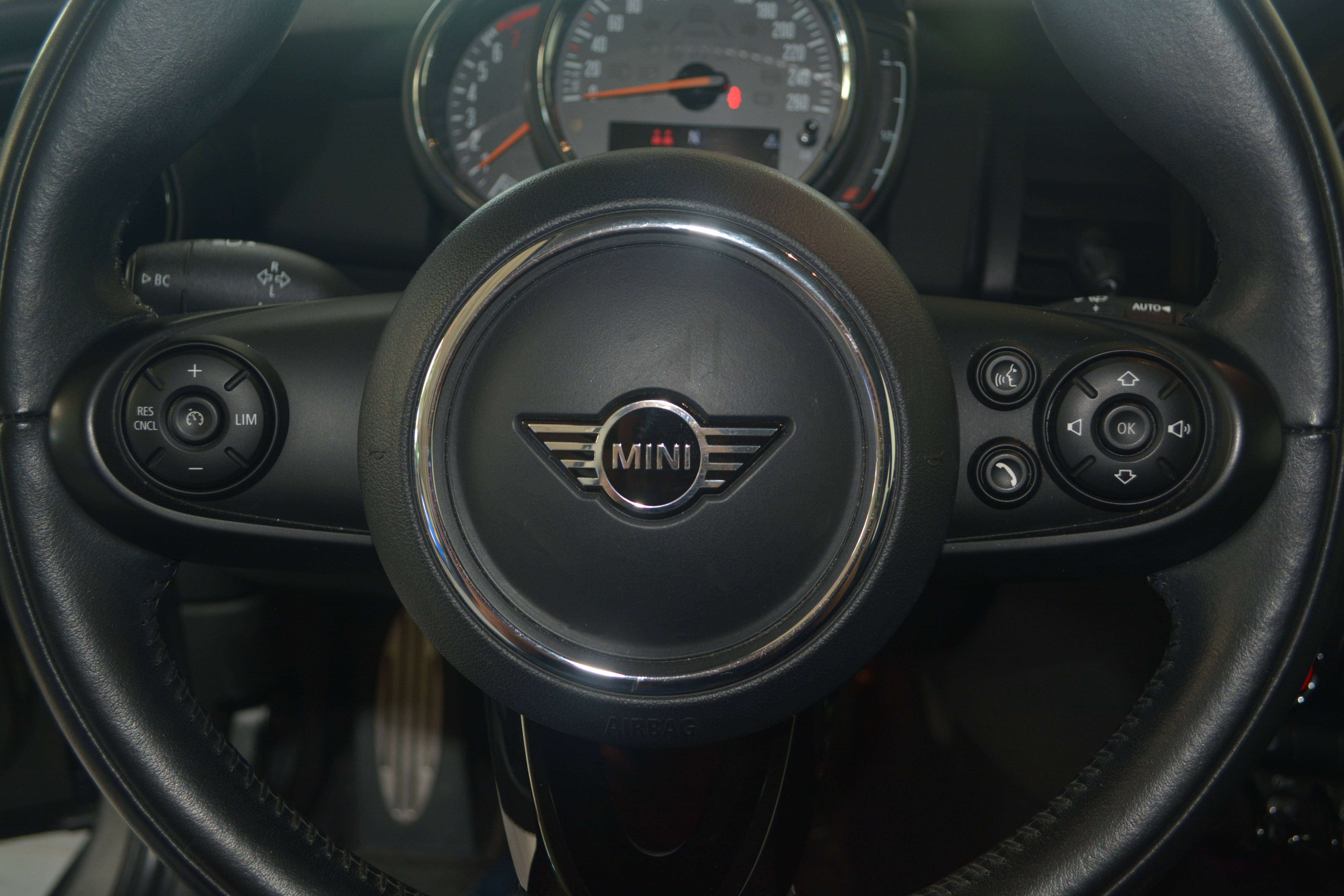 MINI One Mini 1.5 One OPF (EU6d-TEMP) / 1E EIGENAAR