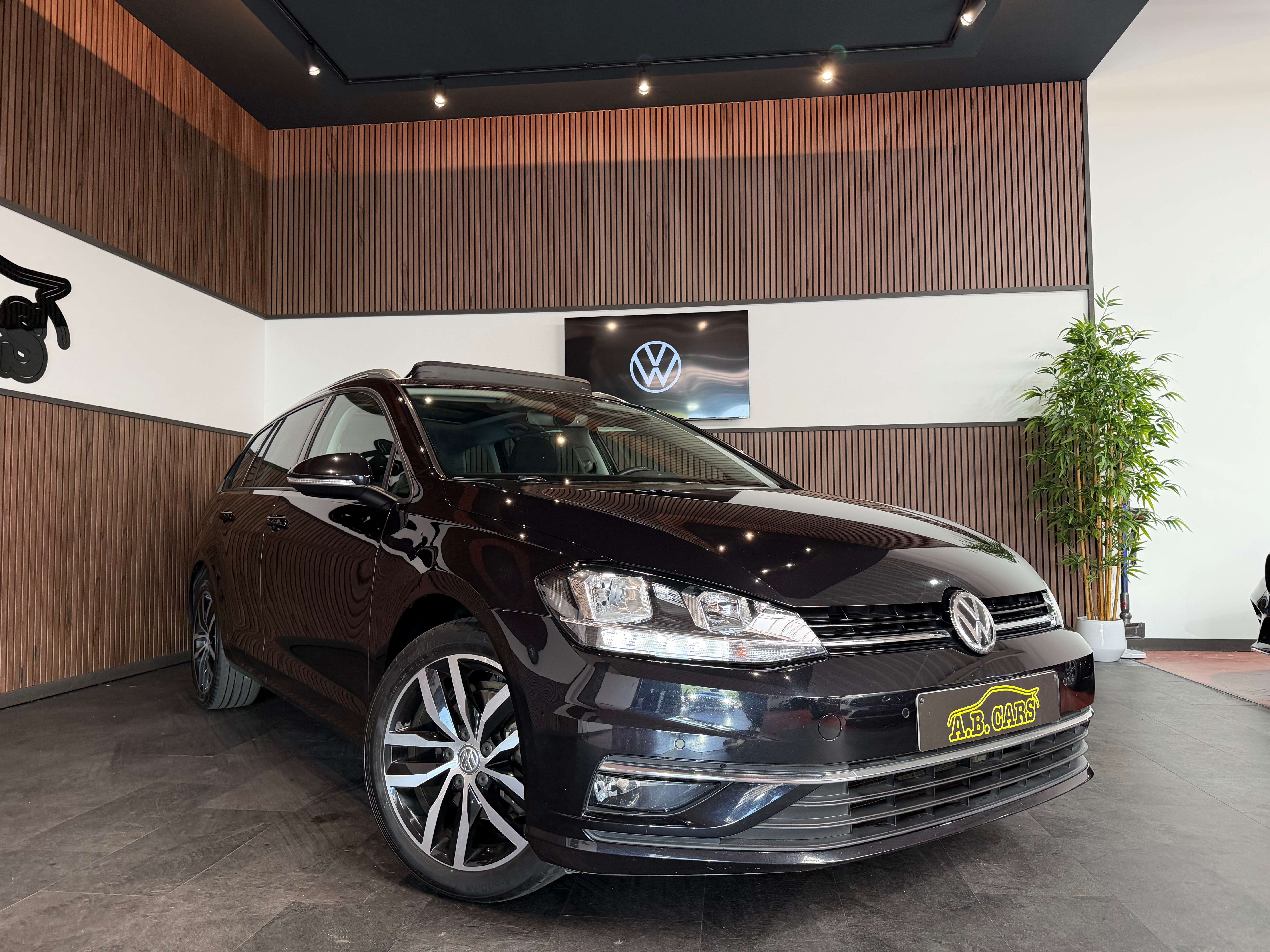 Volkswagen Golf 1.0 TSI Join - GARANTIE 12MOIS - TOIT OUVRANT