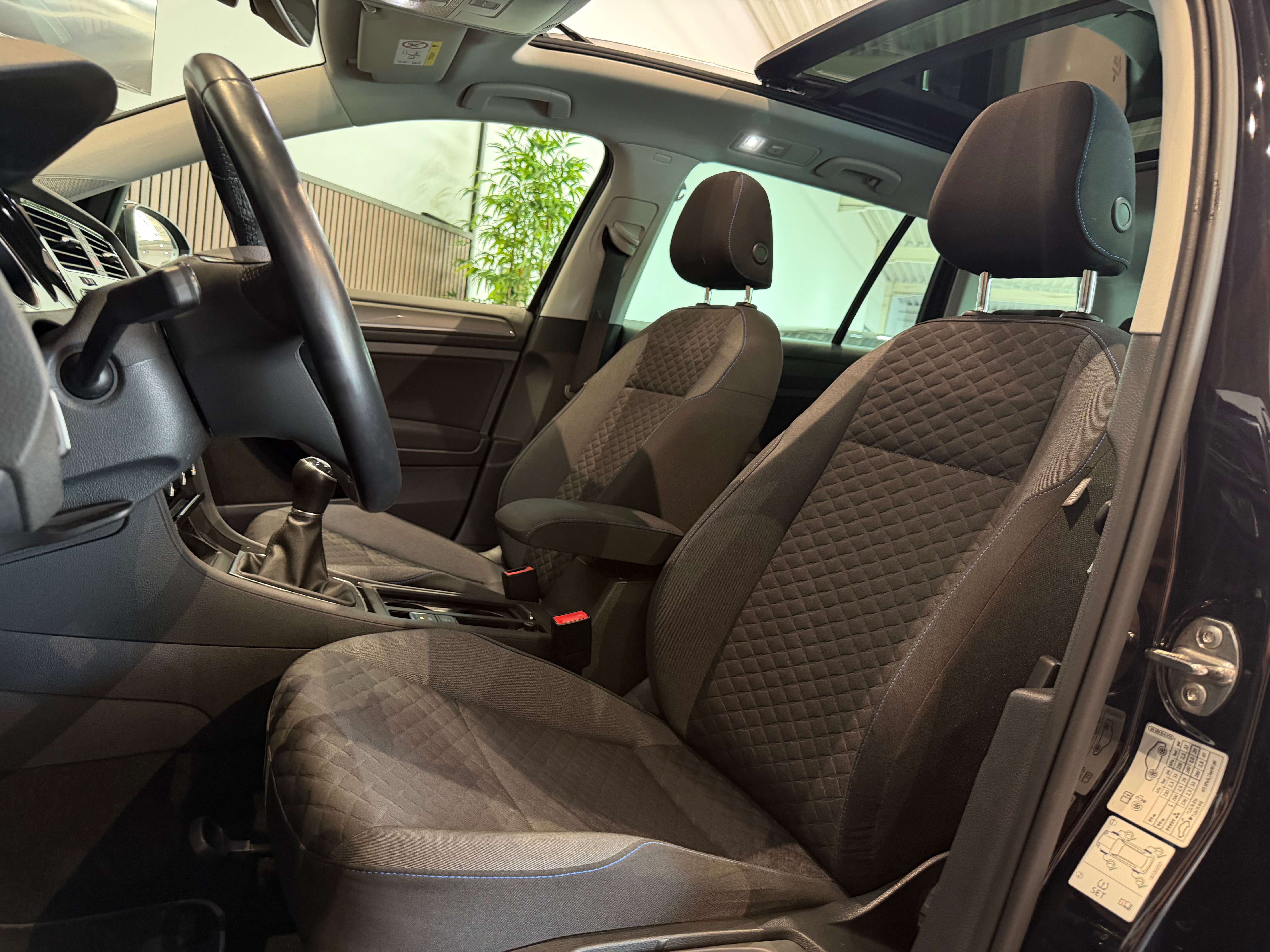 Volkswagen Golf 1.0 TSI Join - GARANTIE 12MOIS - TOIT OUVRANT