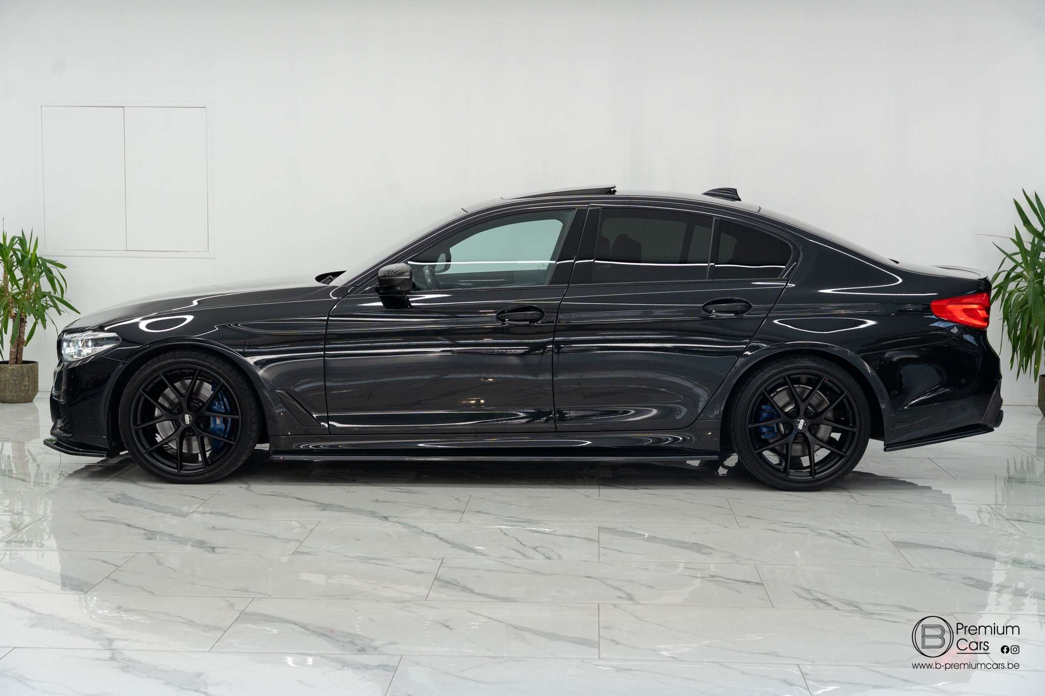 BMW 550 i Individual! FULL OPTIONS! Ac schnitzer!