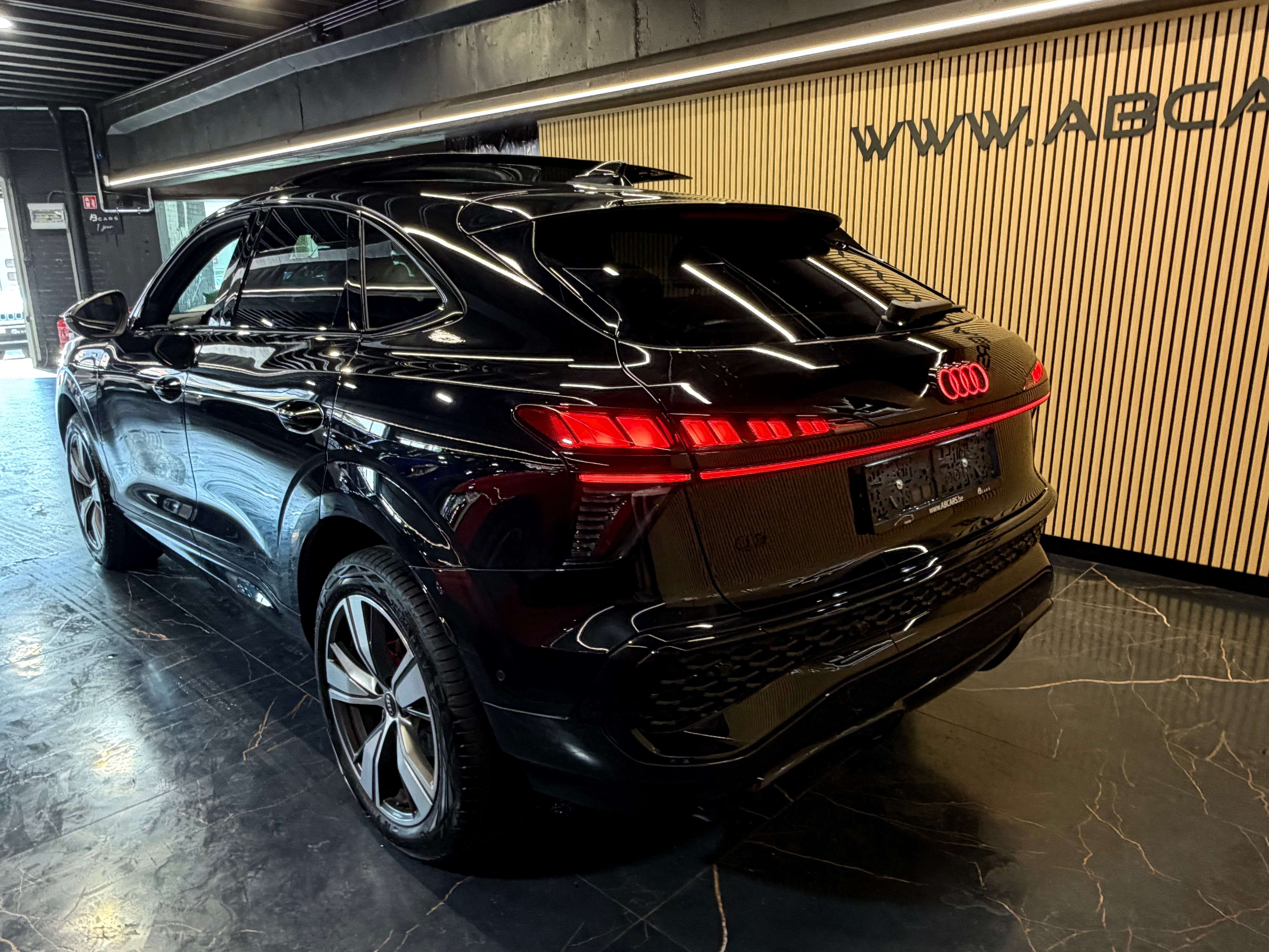 Audi Q3 SPORTBACK 1.5 TFSI S LINE S TRONIC ** NEUVE **