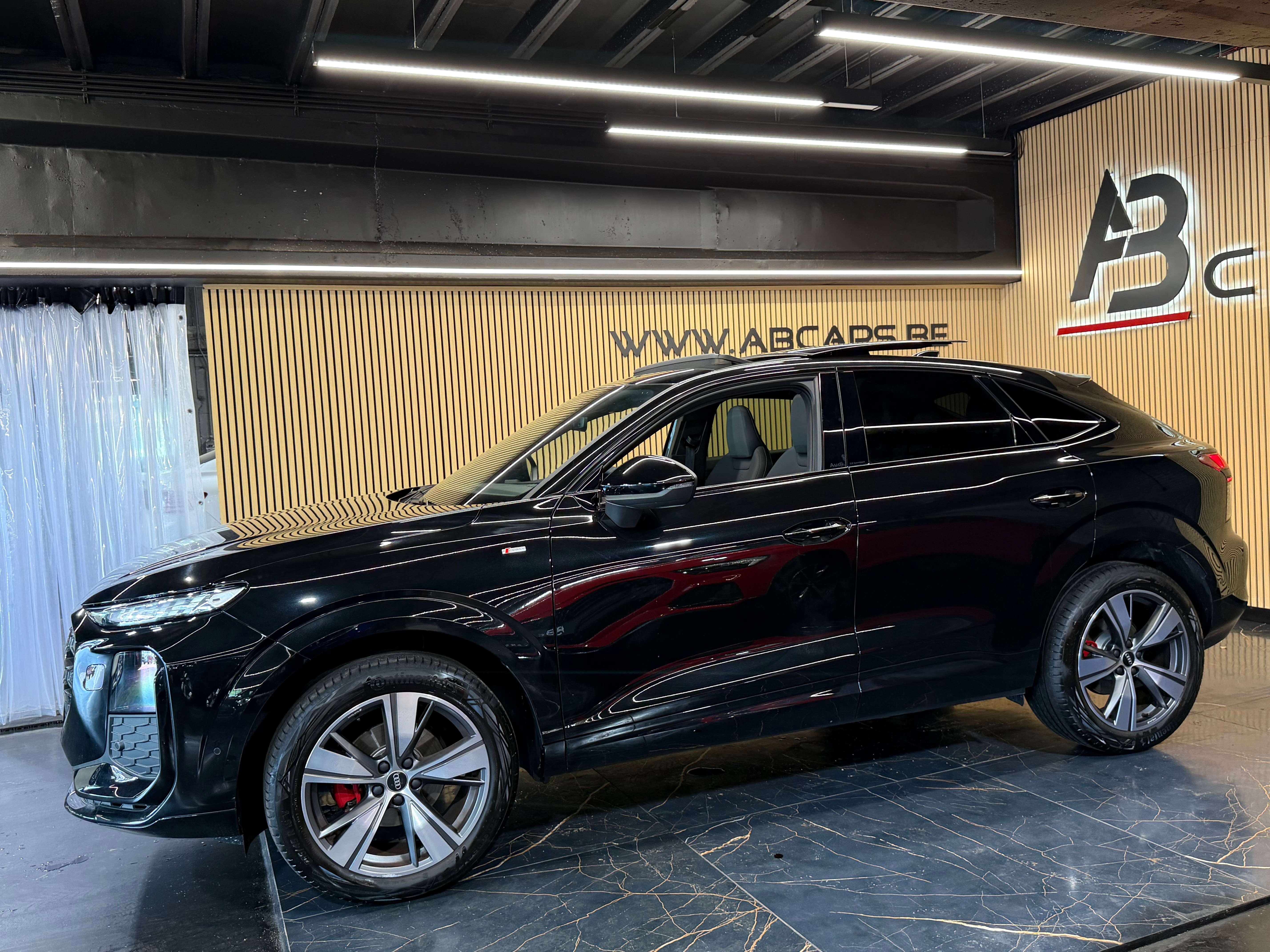 Audi Q3 SPORTBACK 1.5 TFSI S LINE S TRONIC ** NEUVE **