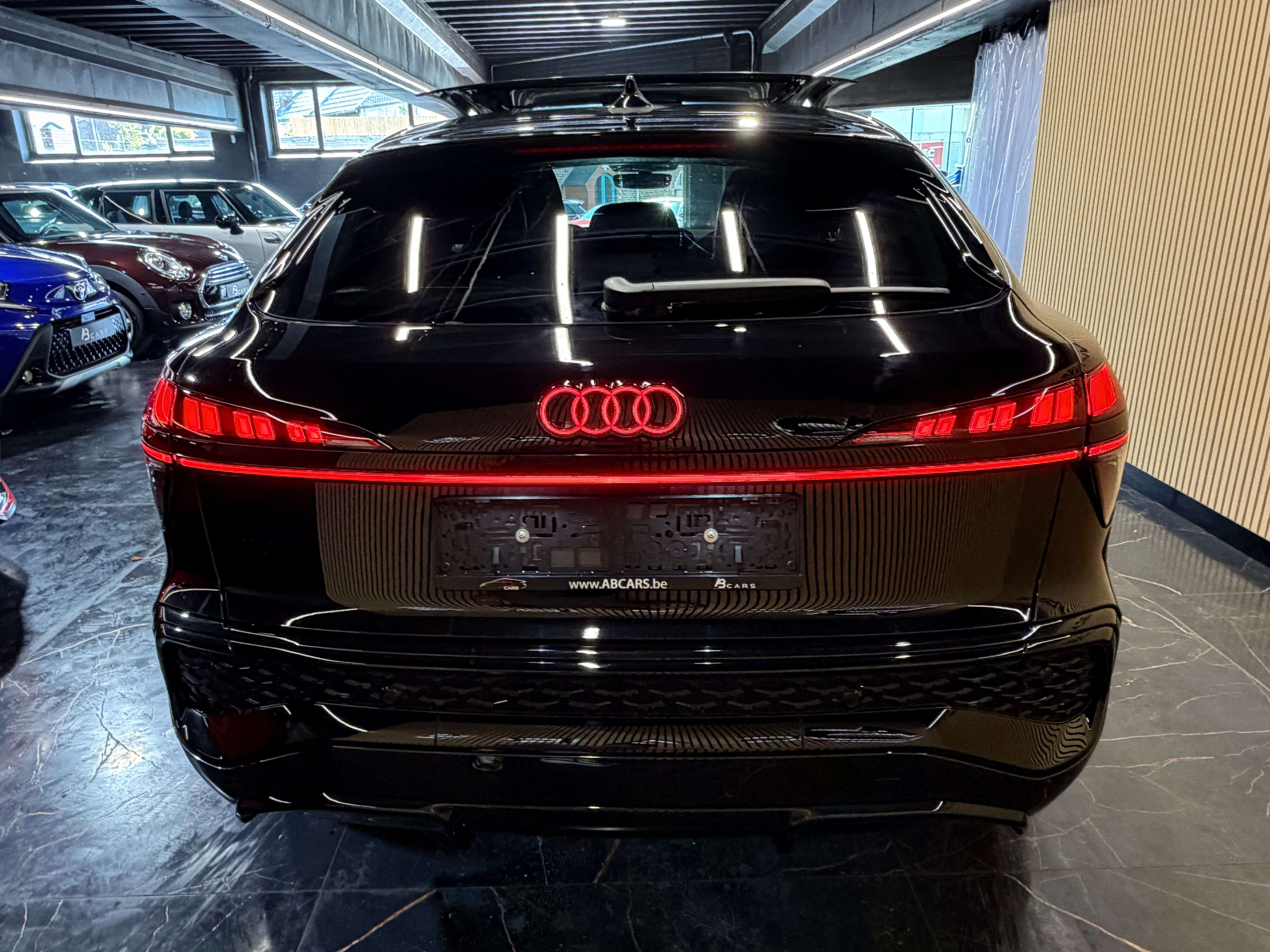 Audi Q3 SPORTBACK 1.5 TFSI S LINE S TRONIC ** NEUVE **