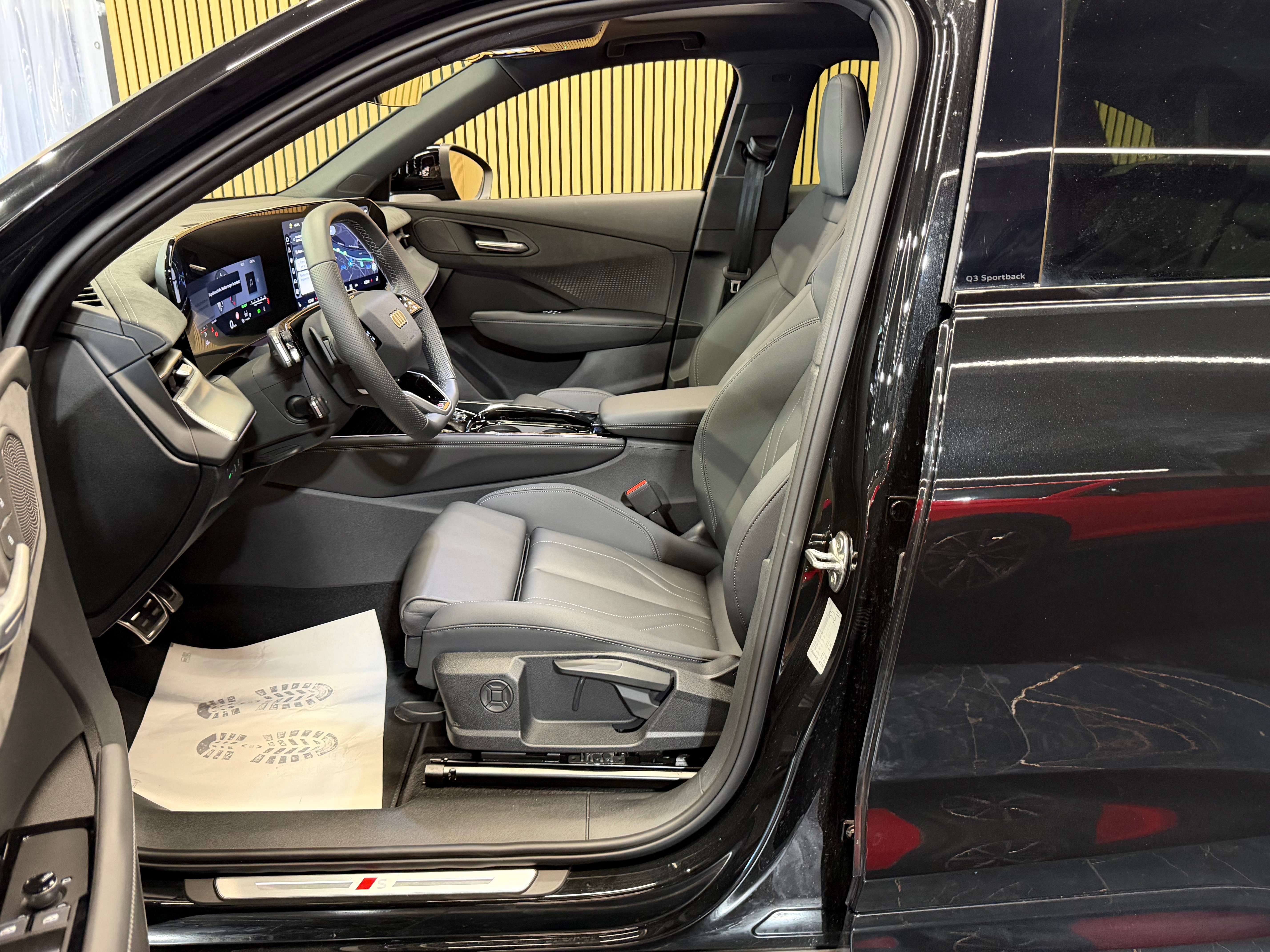 Audi Q3 SPORTBACK 1.5 TFSI S LINE S TRONIC ** NEUVE **