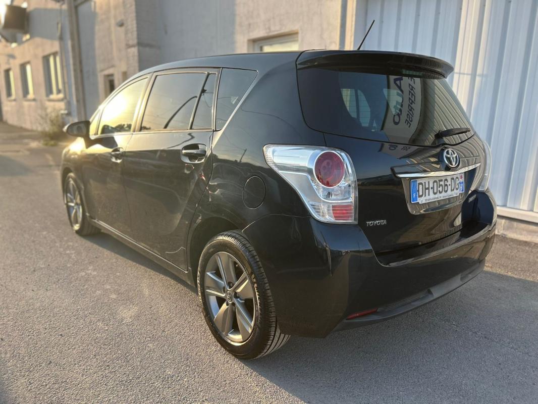 Toyota Verso SkyBlue
