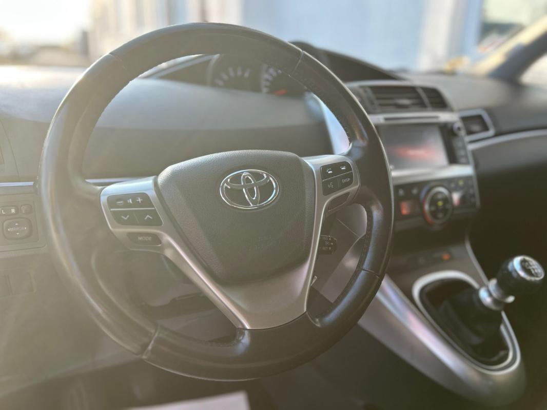 Toyota Verso SkyBlue