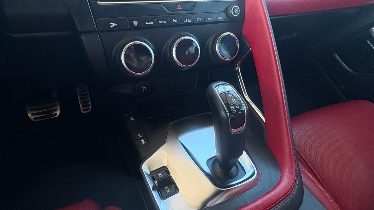 Jaguar E-pace 2.0 P - 250 ch AWD BVA