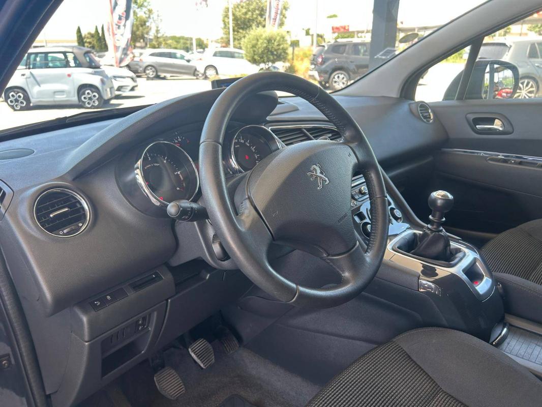 Peugeot 5008 1.6 HDi 112ch FAP BVM6 Active 7pl