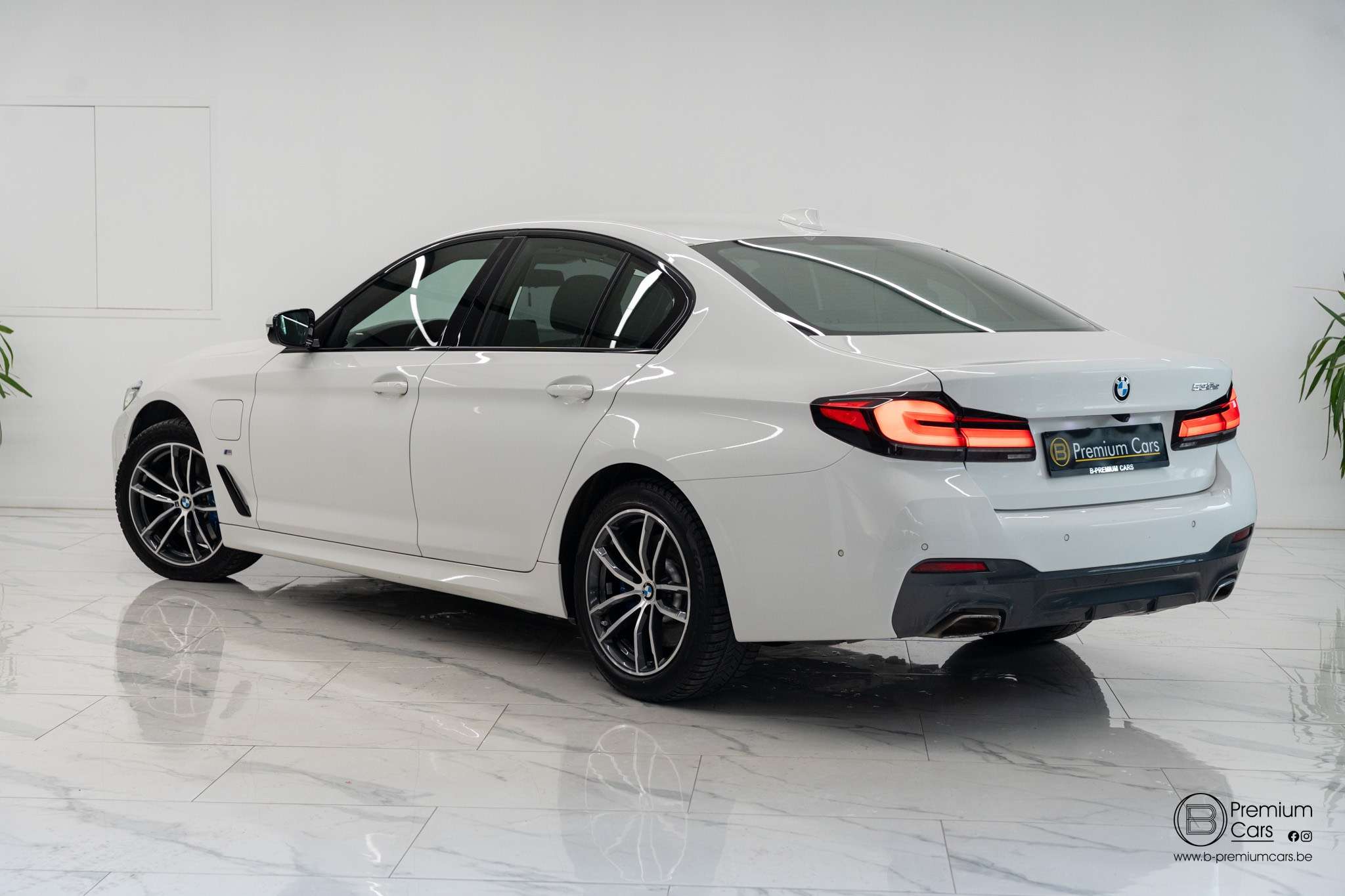 BMW 530 E hybrid M-Pakket BTW! FULL OPTIONS!
