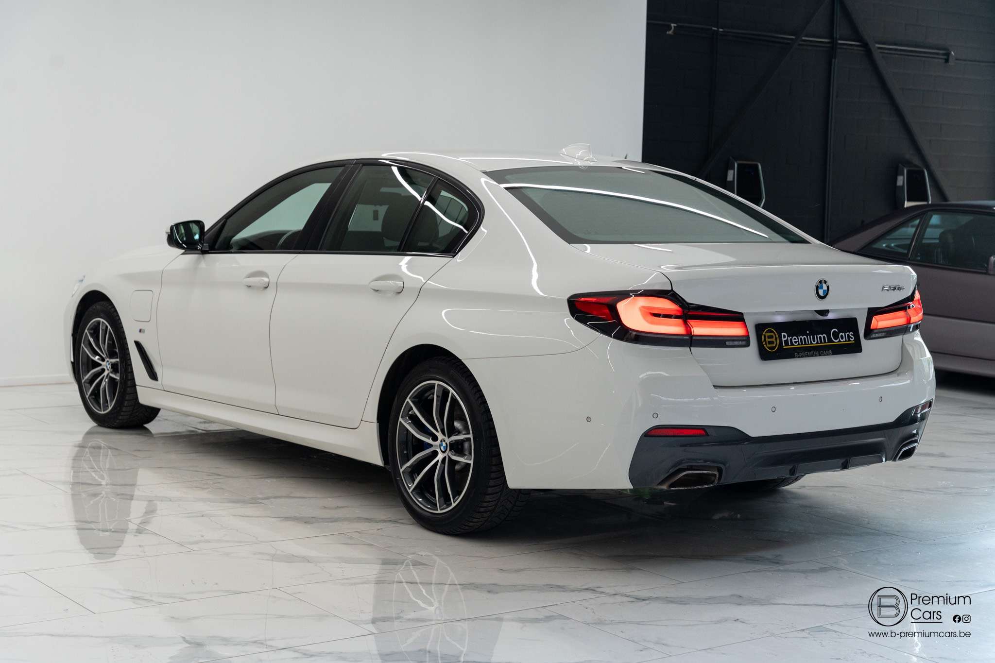 BMW 530 E hybrid M-Pakket BTW! FULL OPTIONS!