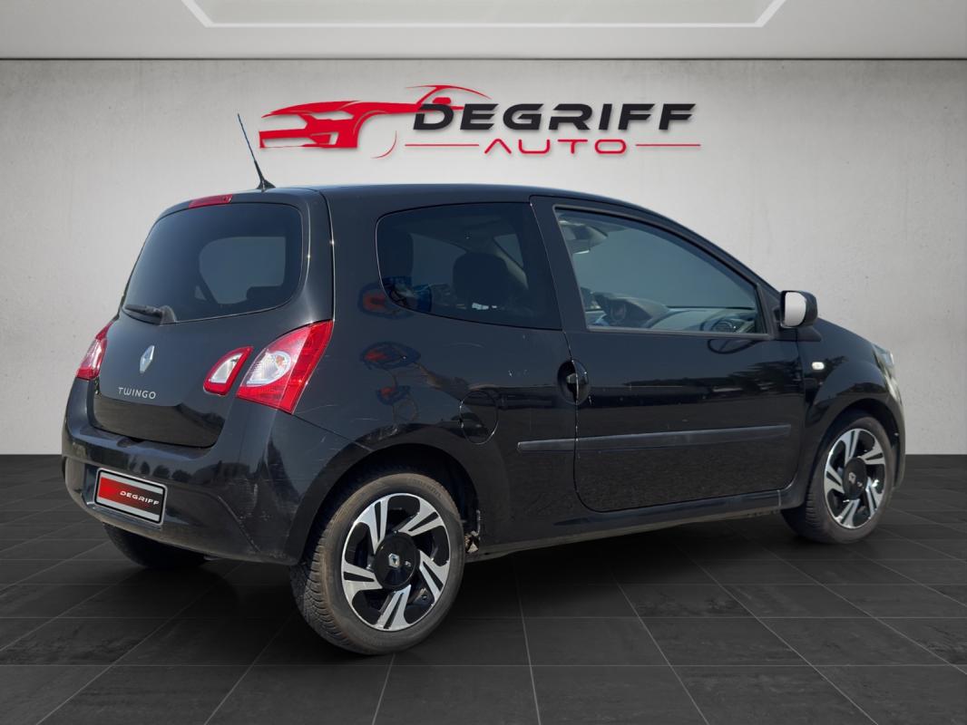 Renault Twingo II 1.2 LEV 16v 75 eco2 Intens