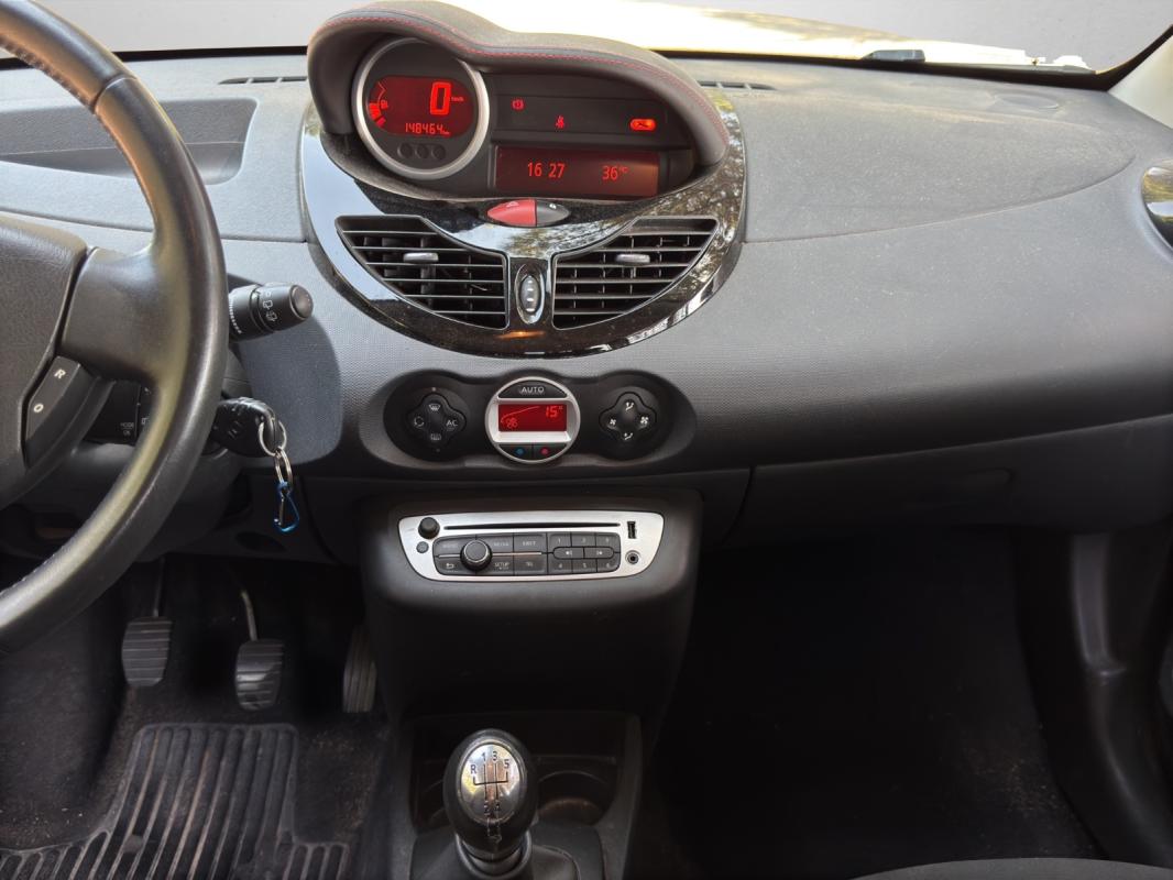 Renault Twingo II 1.2 LEV 16v 75 eco2 Intens