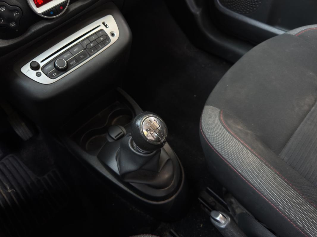 Renault Twingo II 1.2 LEV 16v 75 eco2 Intens
