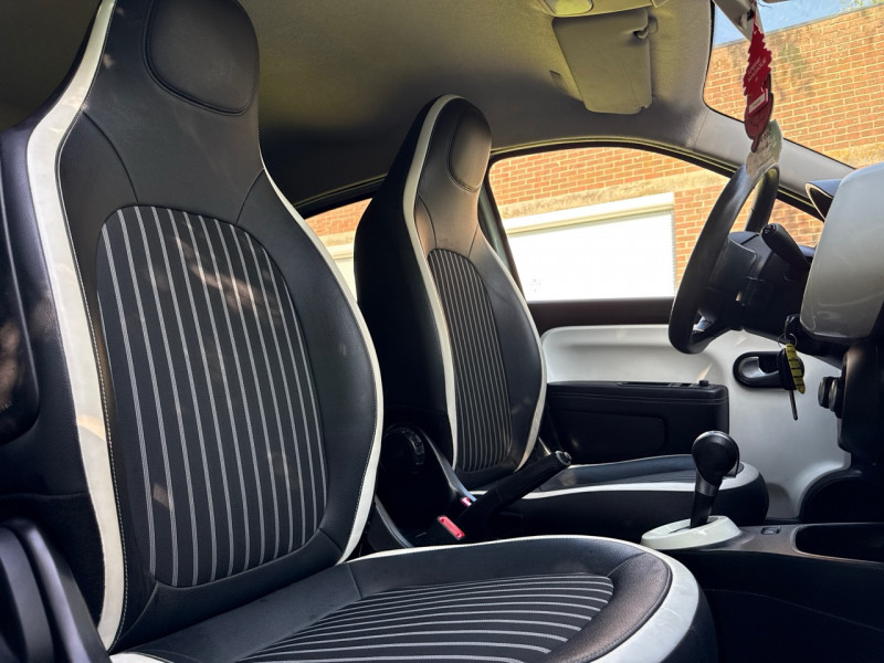 Renault TWINGO III 0.9 TCE 95CH INTENS EDC - 20 AUTOMATIQUE // 2020 // 82.000KM