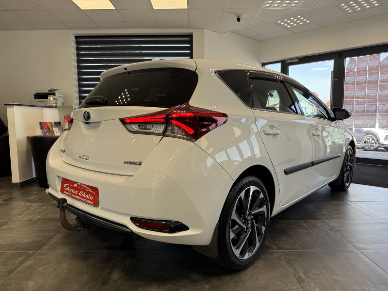 Toyota AURIS HSD 136H DESIGN