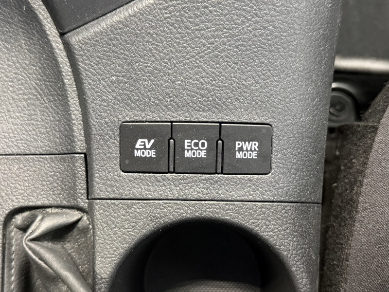Toyota AURIS HSD 136H DESIGN
