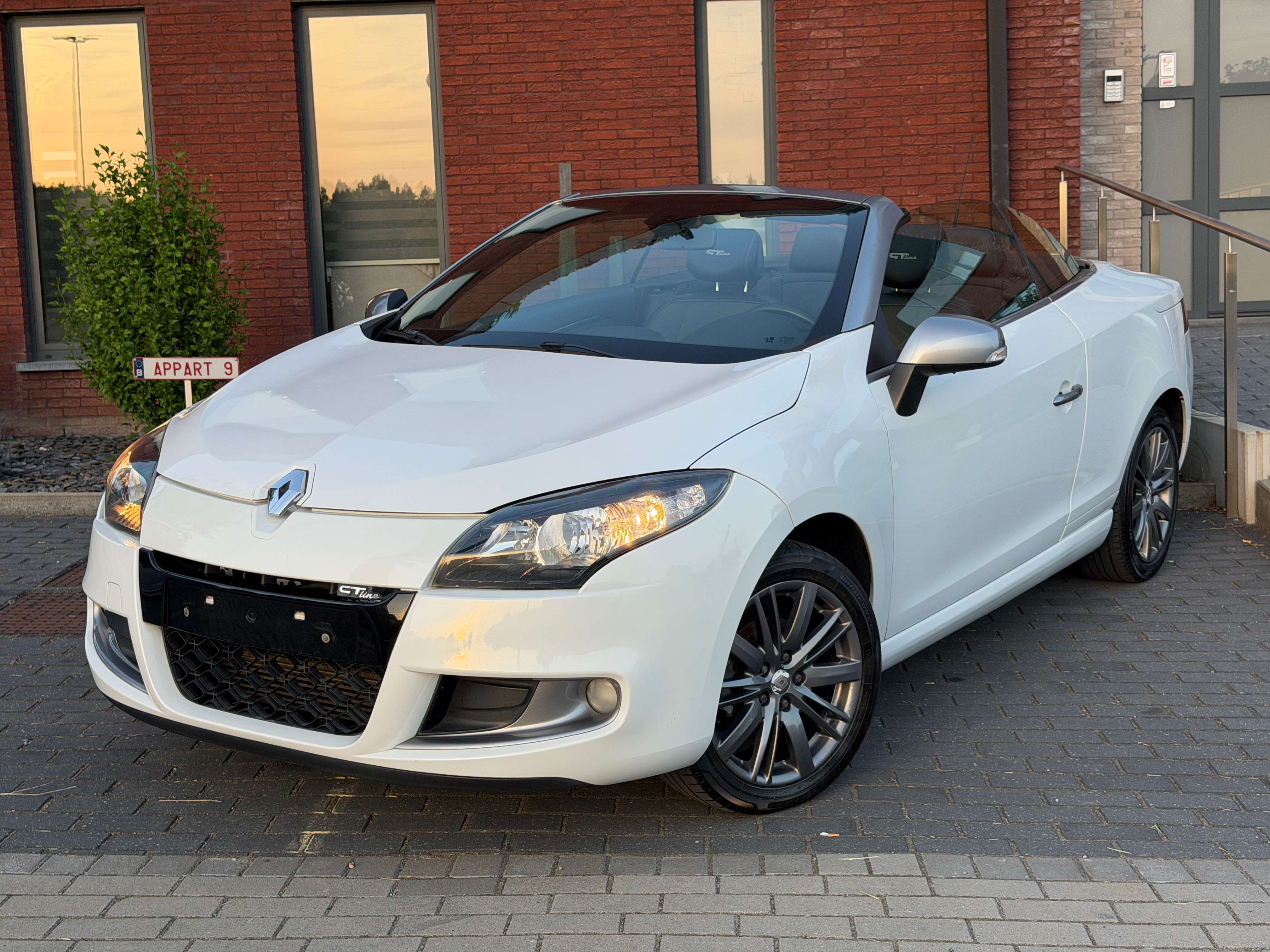 Renault Megane ( Cabrio ) GT Line 2011 ( 131.783Km ) CT Ok