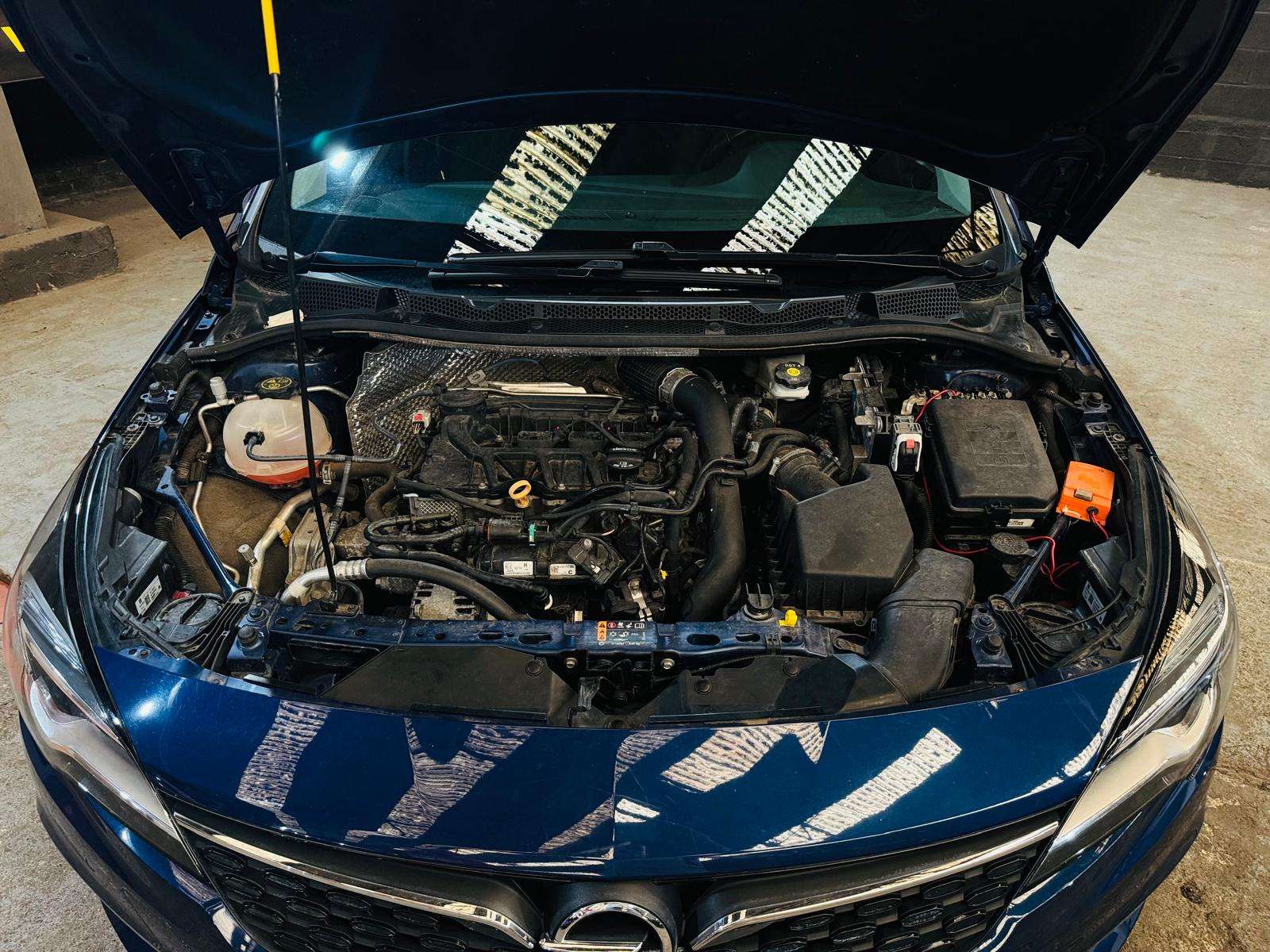 Opel Astra Astra Sports Tourer 1.2 Turbo MOTEUR HS