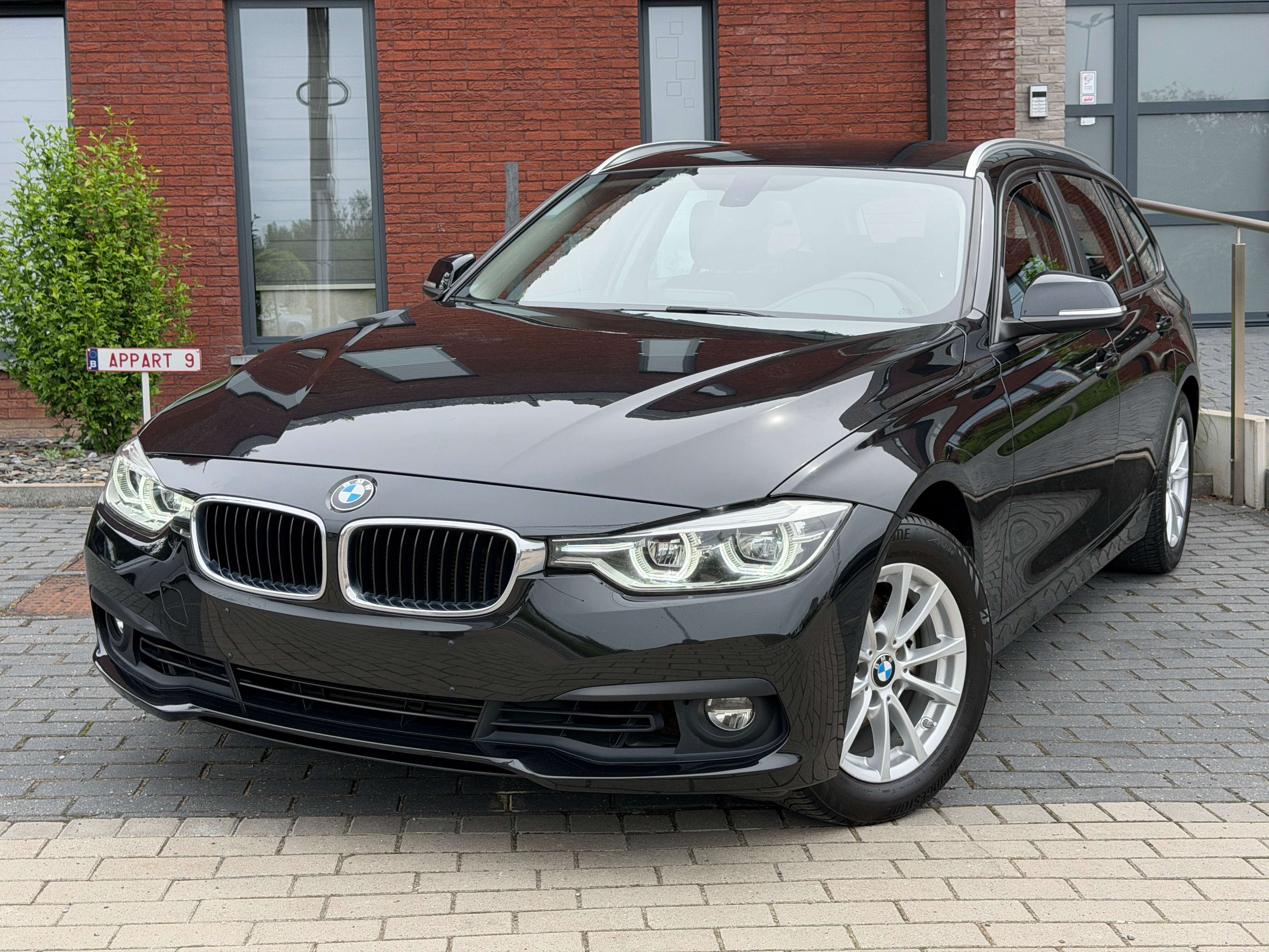 BMW 318 iA ( F31) 01|2019 (B.Auto ) 170.469Km Carnet CT Ok