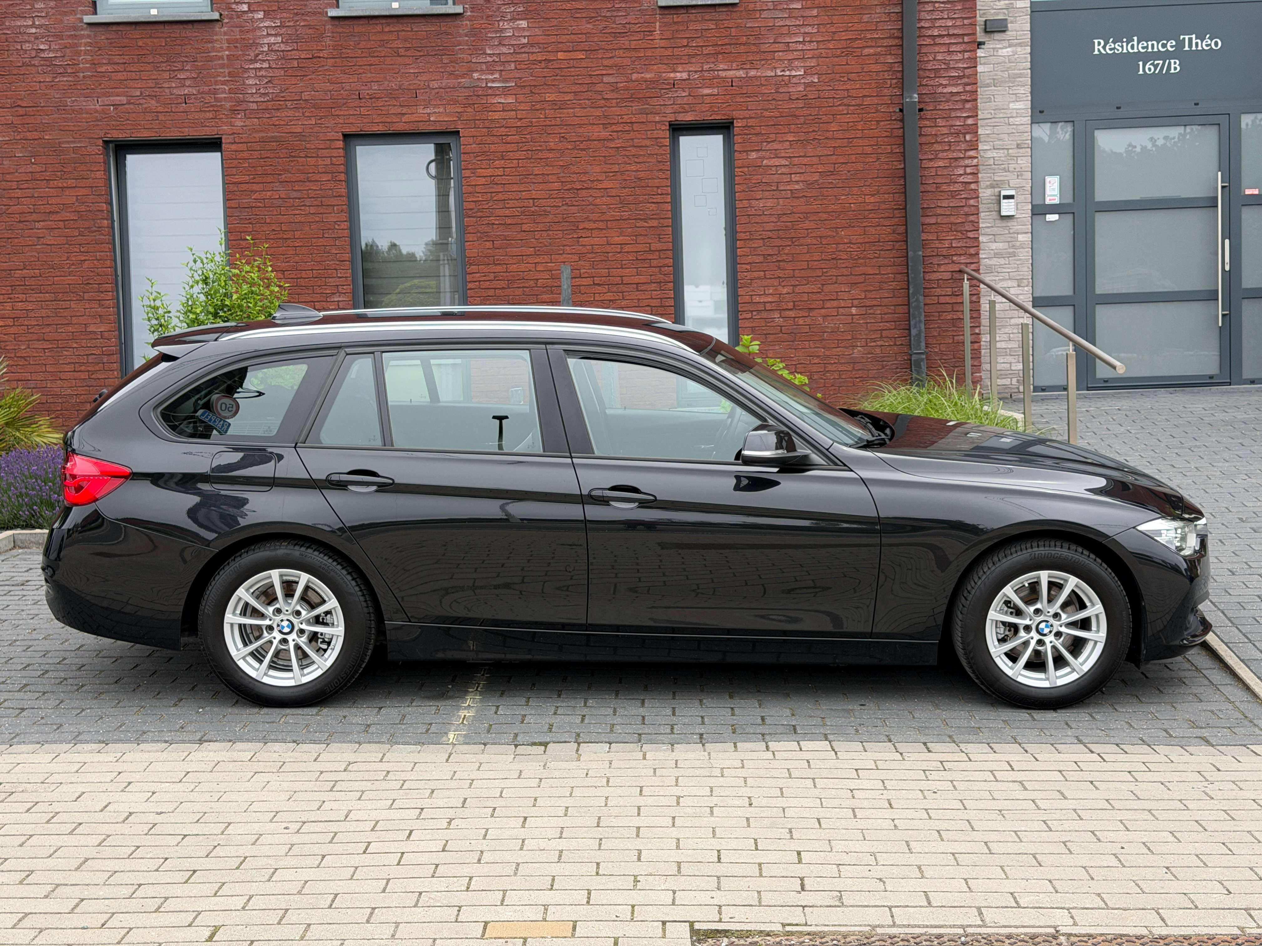 BMW 318 iA ( F31) 01|2019 (B.Auto ) 170.469Km Carnet CT Ok
