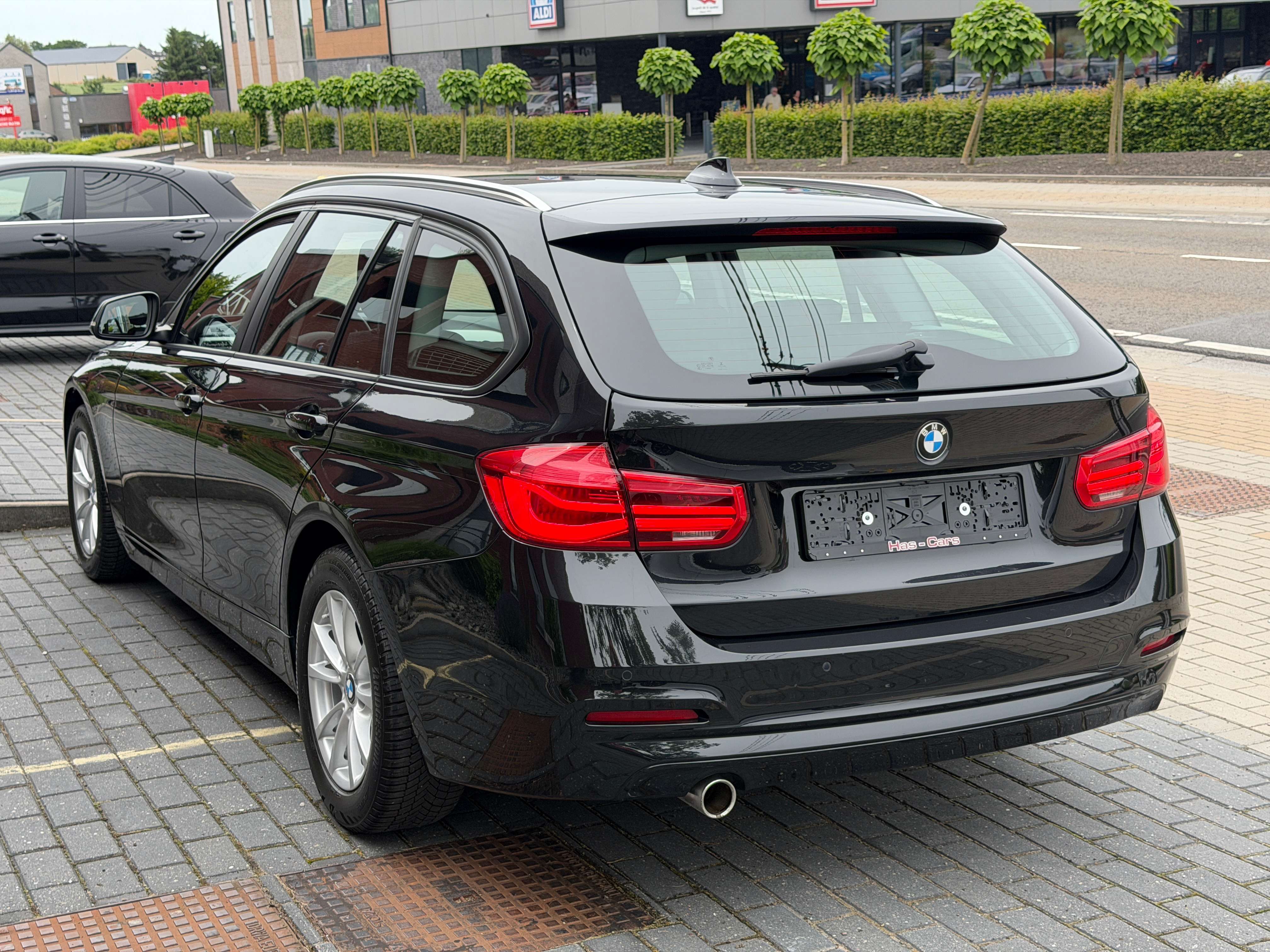 BMW 318 iA ( F31) 01|2019 (B.Auto ) 170.469Km Carnet CT Ok
