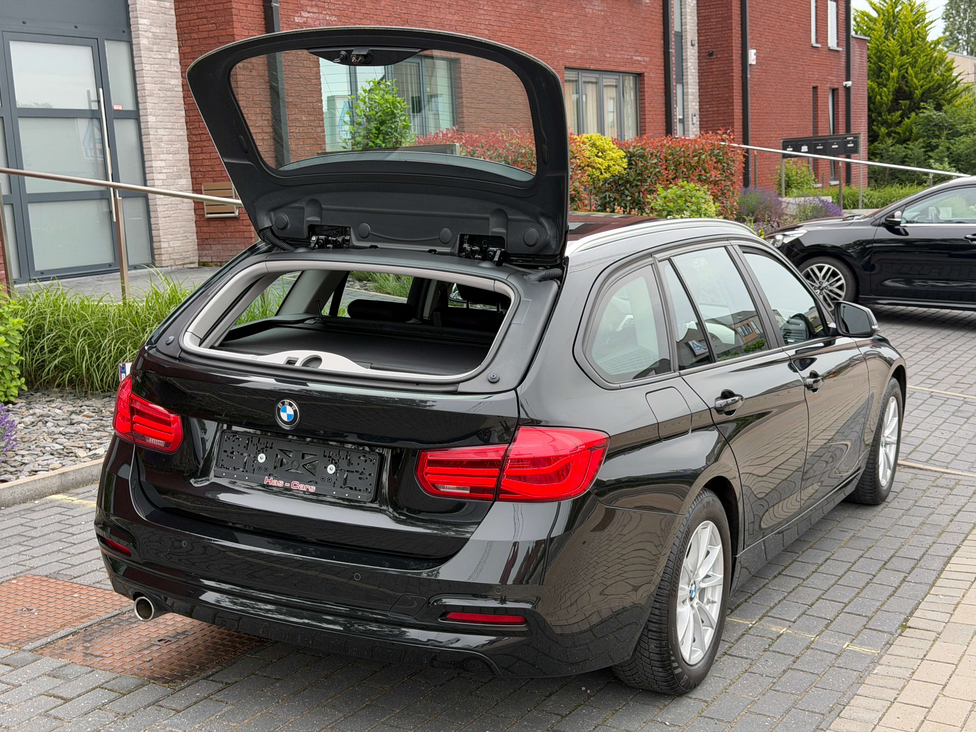 BMW 318 iA ( F31) 01|2019 (B.Auto ) 170.469Km Carnet CT Ok