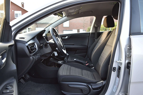 Kia Stonic 1.0T MHEV 100pk*Camera*CarPlay*265€ PAR MOIS SANS ACOMPTE