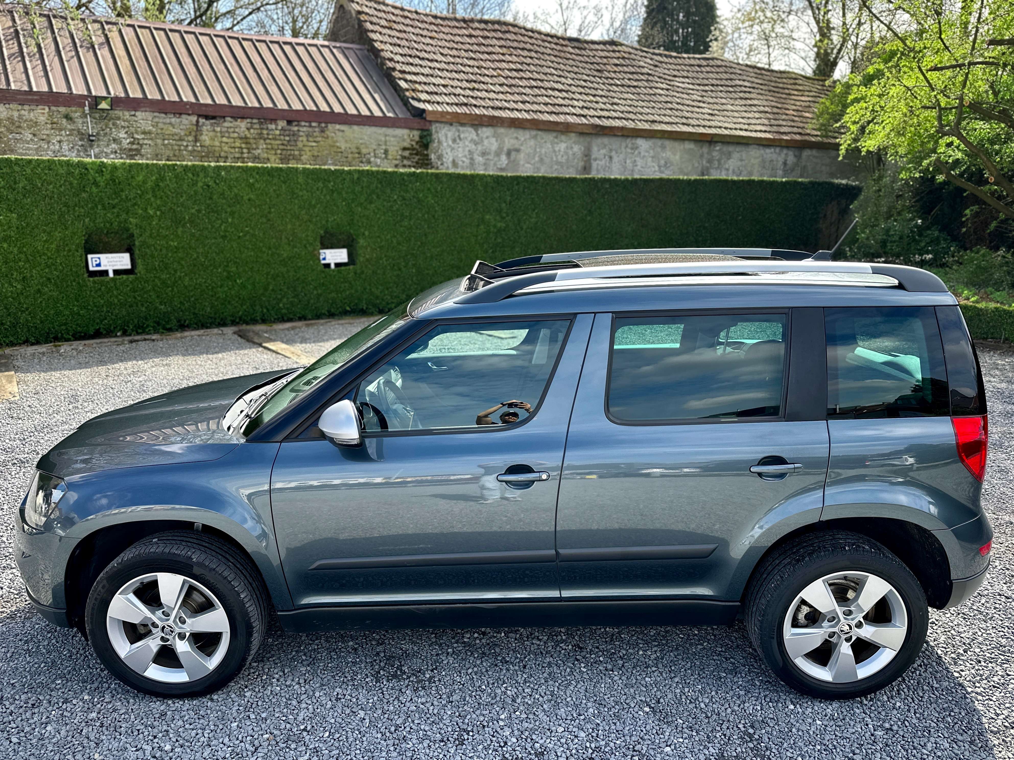 Skoda Yeti 1.2i Outlander / ELECTRIC PANO / CAMERA / AUTOMATIC