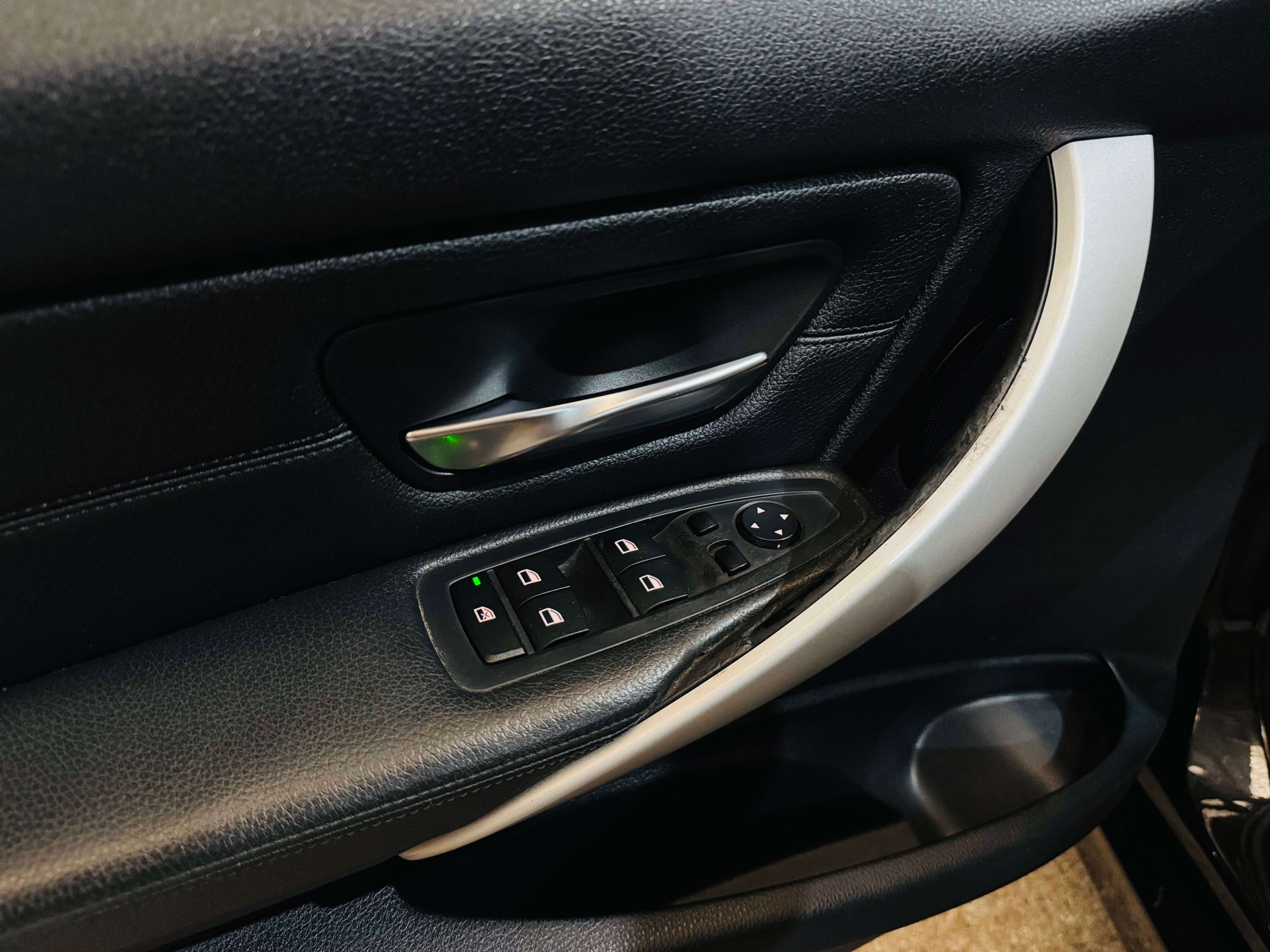 BMW 320 320DA X-Drive Cuir J.A Airco Sièges chauffants