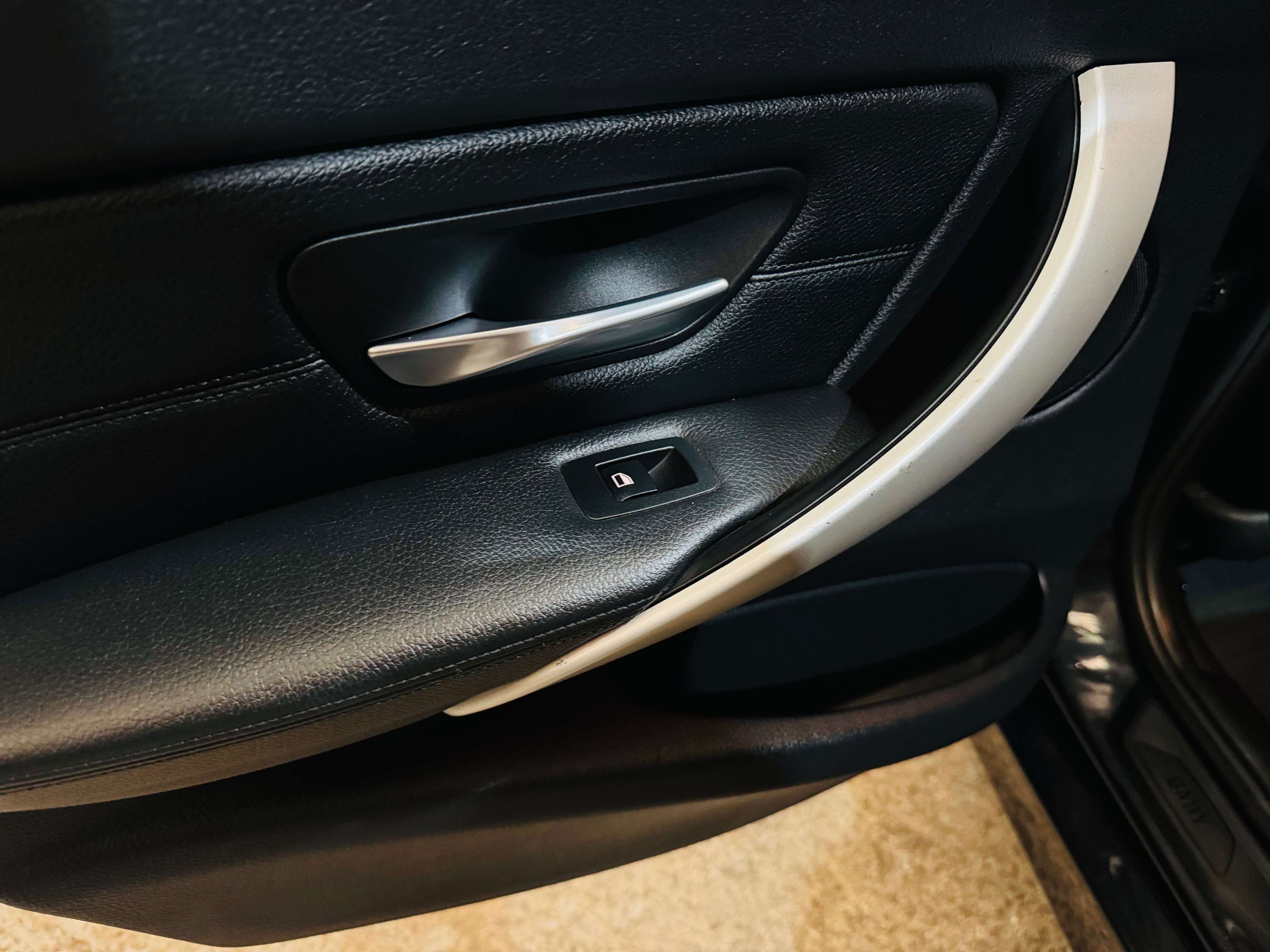BMW 320 320DA X-Drive Cuir J.A Airco Sièges chauffants