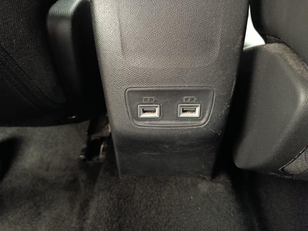 Peugeot 2008 II PureTech 130 S&S EAT8 ALLURE BUSINESS