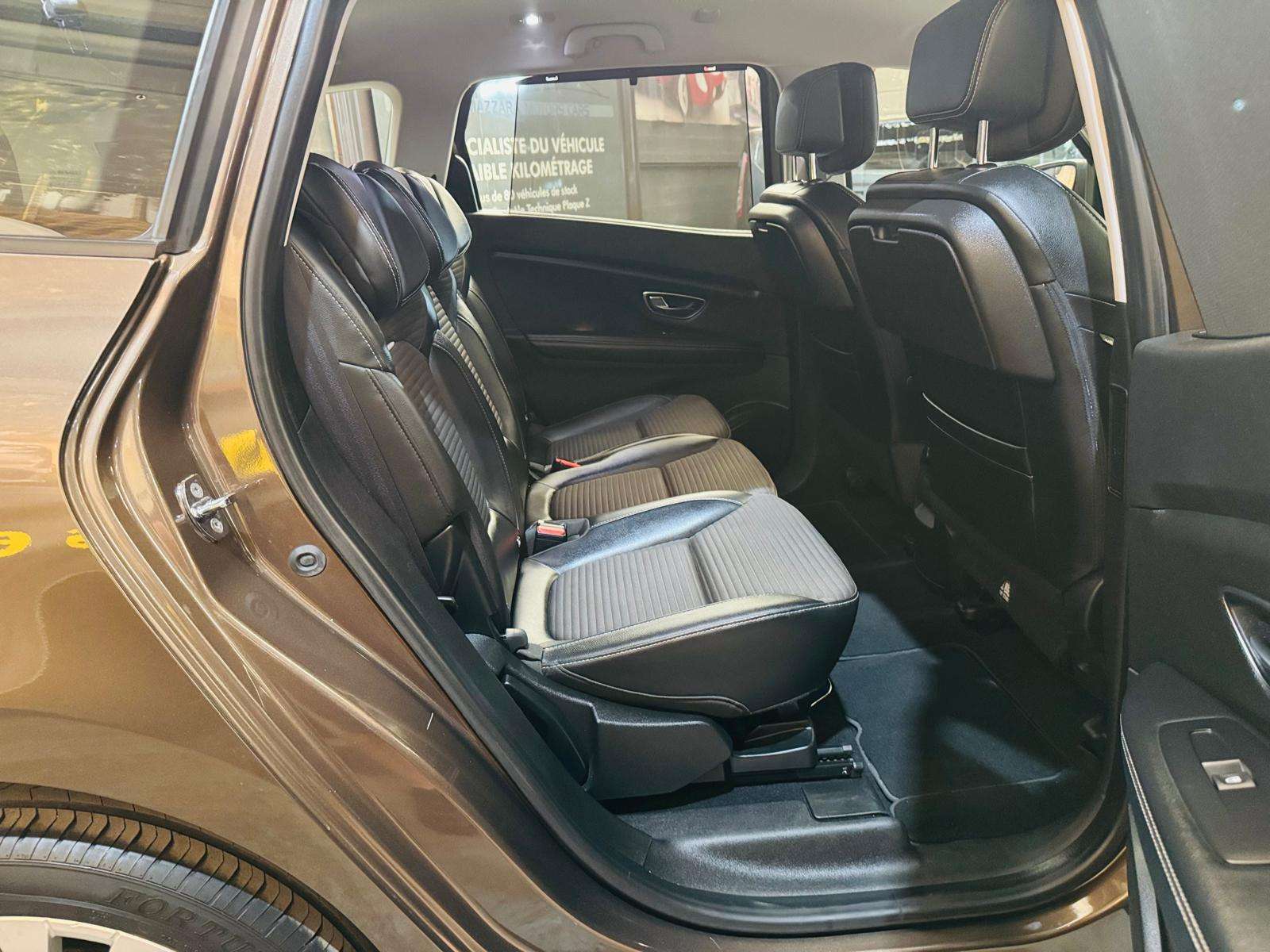 Renault Grand Scenic Grand Scénic 1.5DCI 7 Places Xénon LED GPS Airco Sièges chauffants J.A PDC
