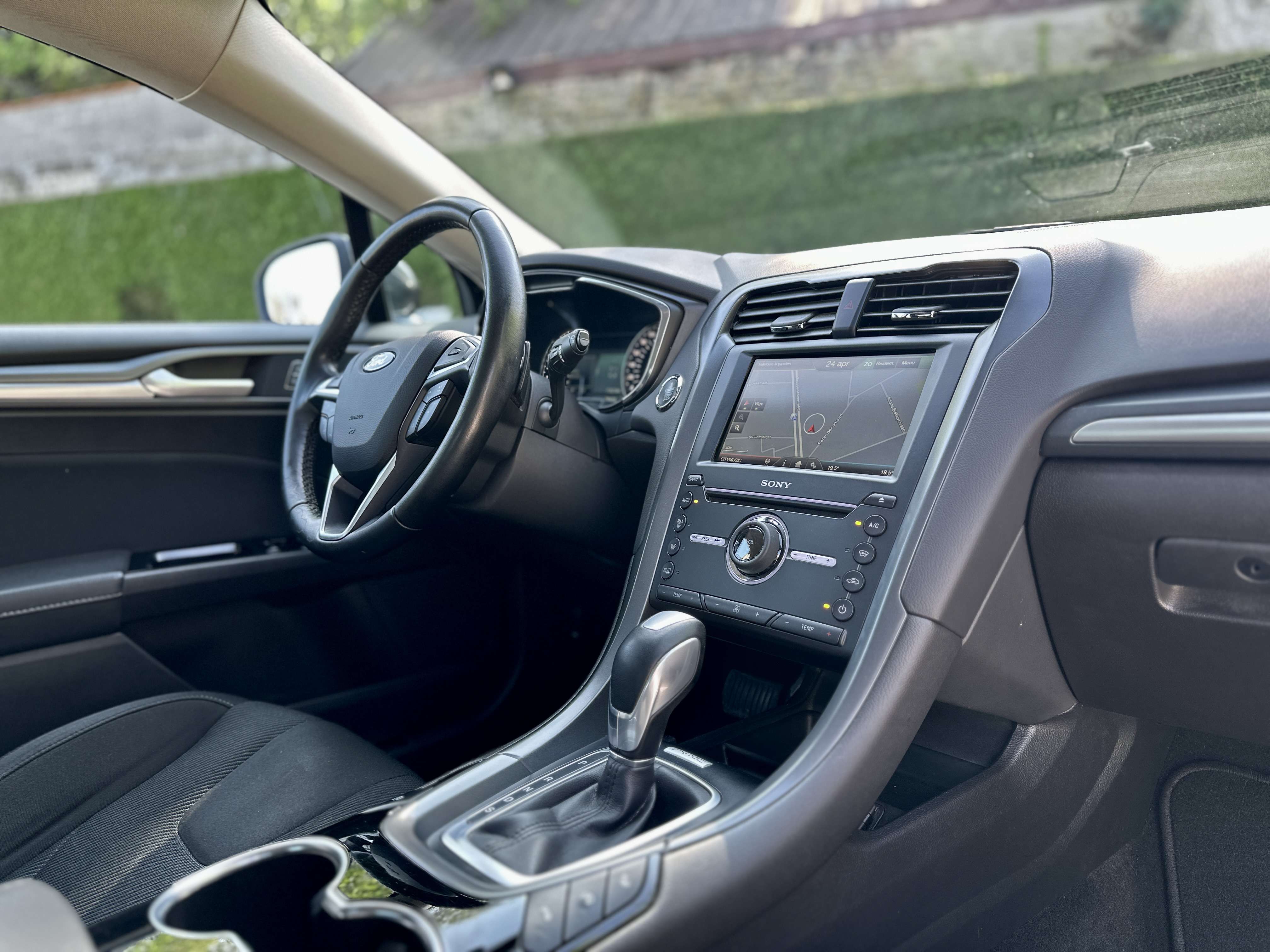 Ford Mondeo 2.0i EcoBoost Titanium Automaat