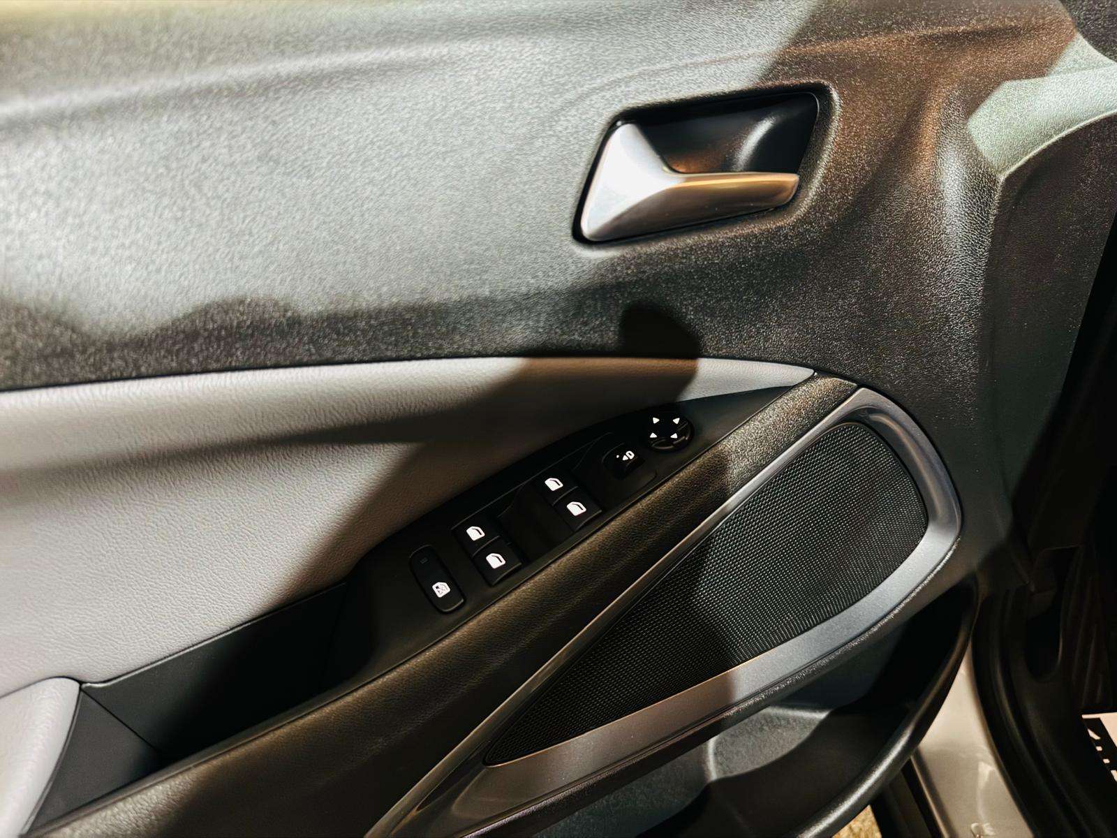 Opel Crossland X Crossland X 1.2 Turbo CarPlay Caméra Display Cuir