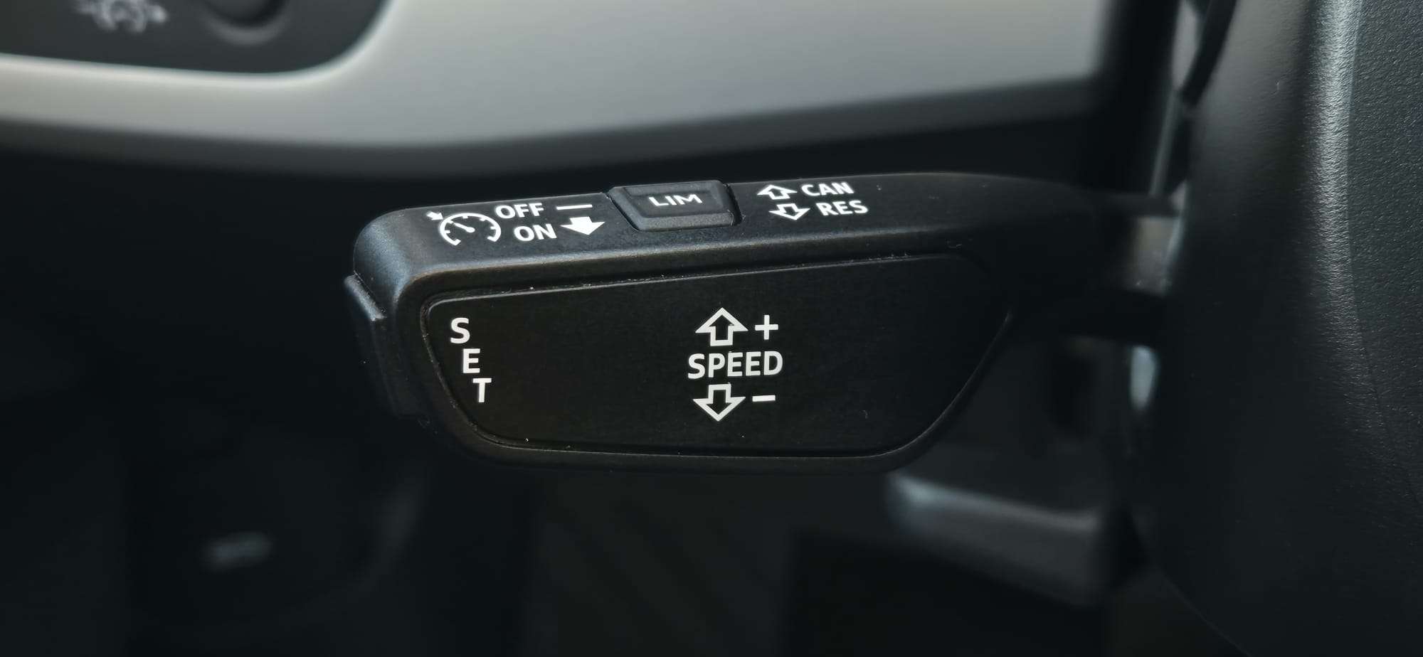 Audi A4 35 TFSI *LEZ BXL 2035 *Automatique*Garantie 12MOIS