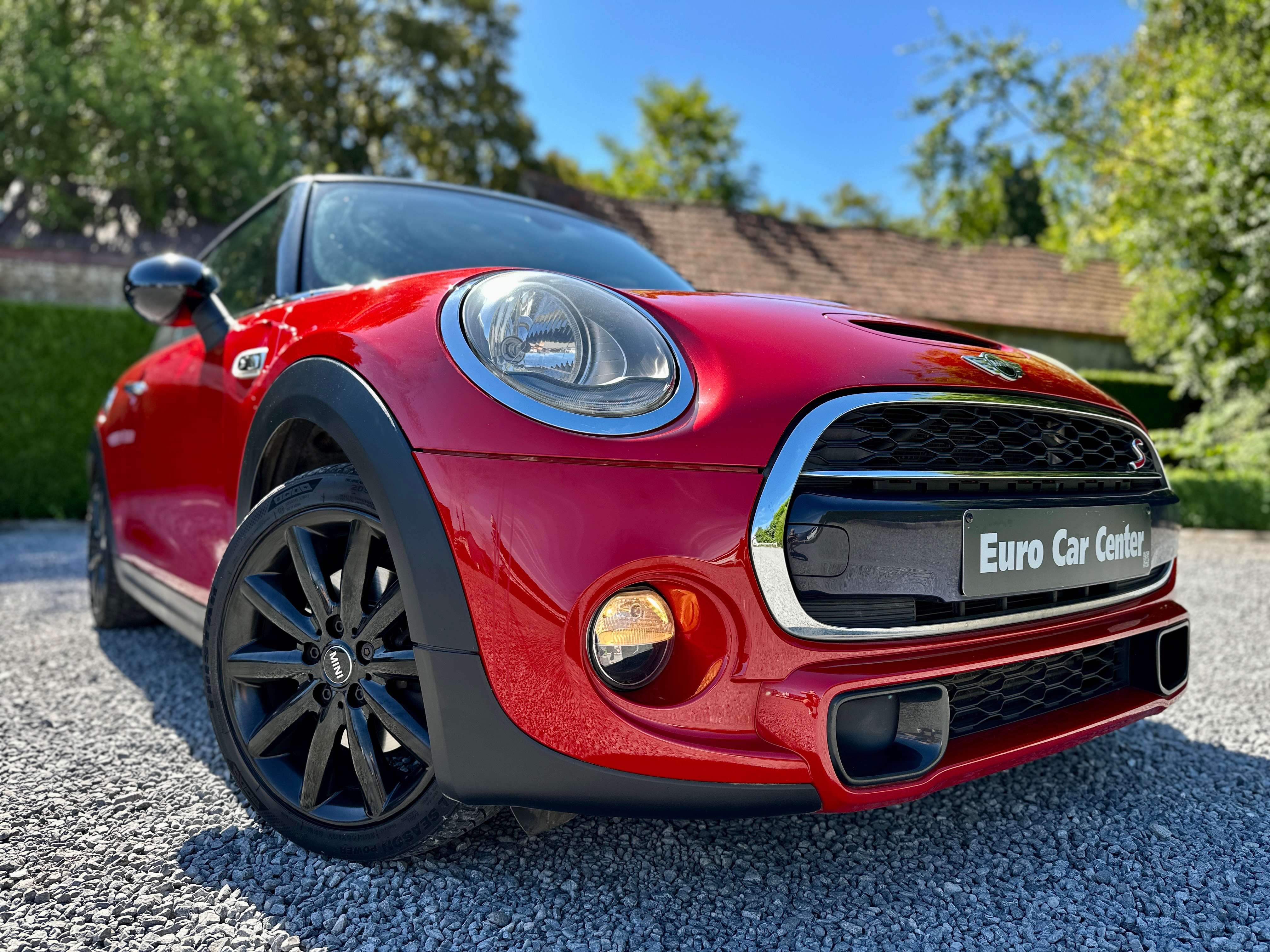 MINI Cooper S 2.0 AS Automaat / Sfeerverlichting / 17" zwarte velg