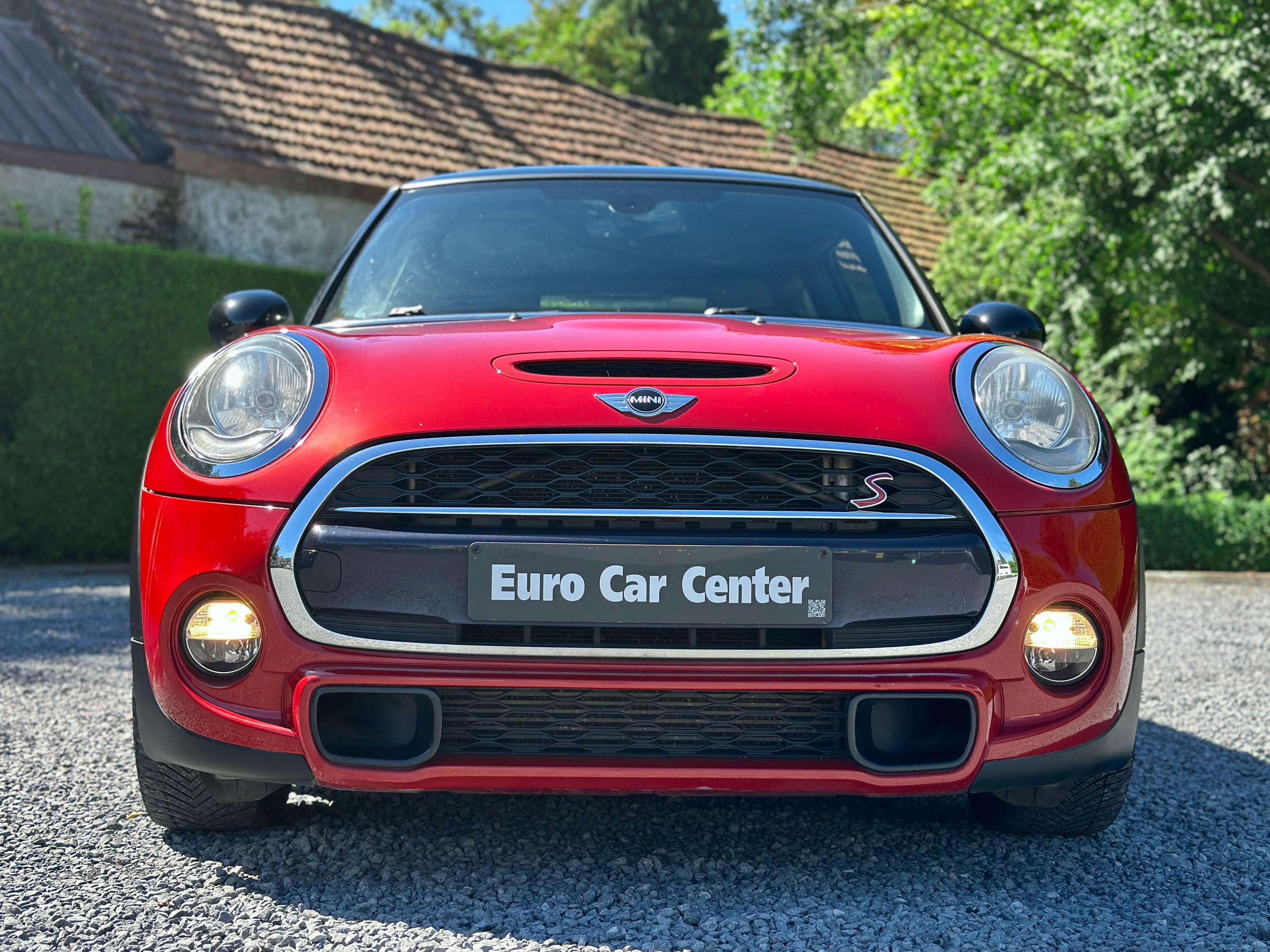 MINI Cooper S 2.0 AS Automaat / Sfeerverlichting / 17" zwarte velg