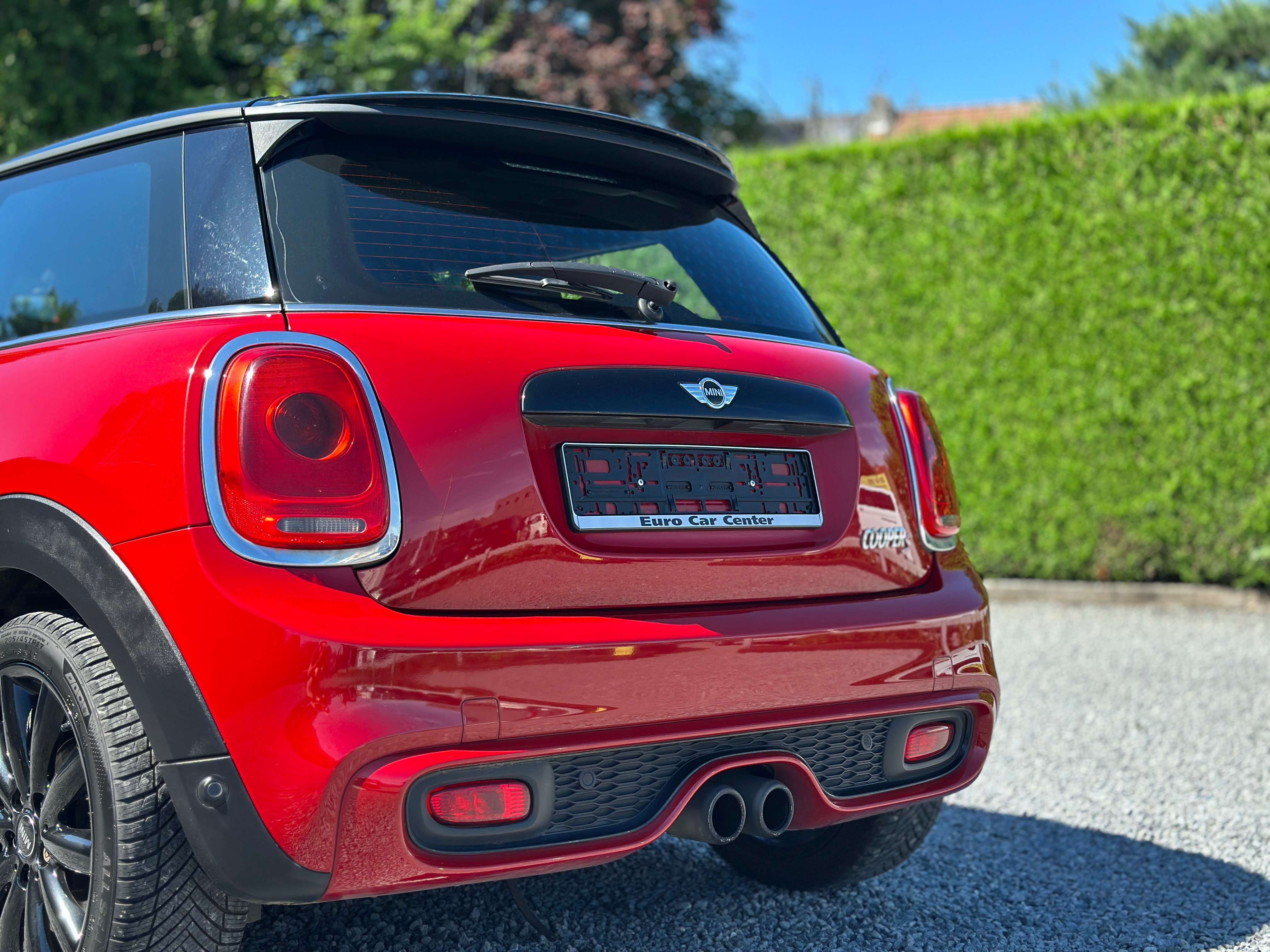 MINI Cooper S 2.0 AS Automaat / Sfeerverlichting / 17" zwarte velg