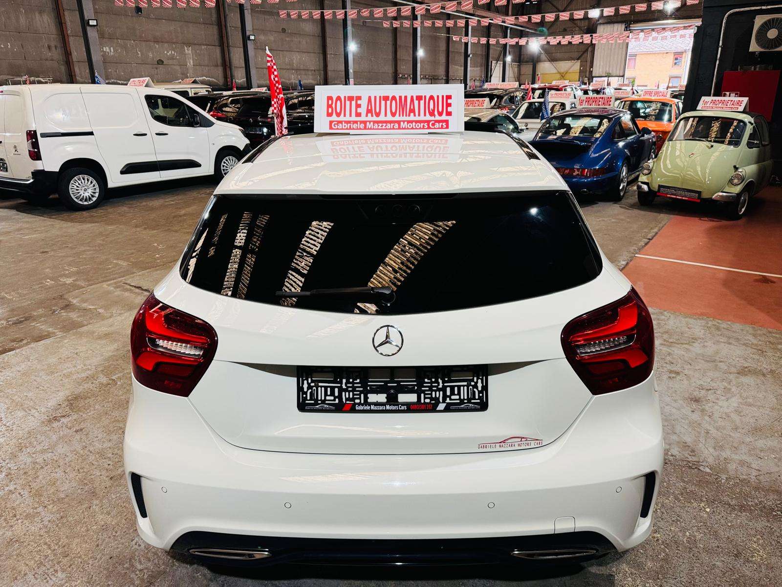 Mercedes-Benz A 200 A200D Pack AMG Automatique Caméra Toit Panoramique PDC Clim Cuir LED
