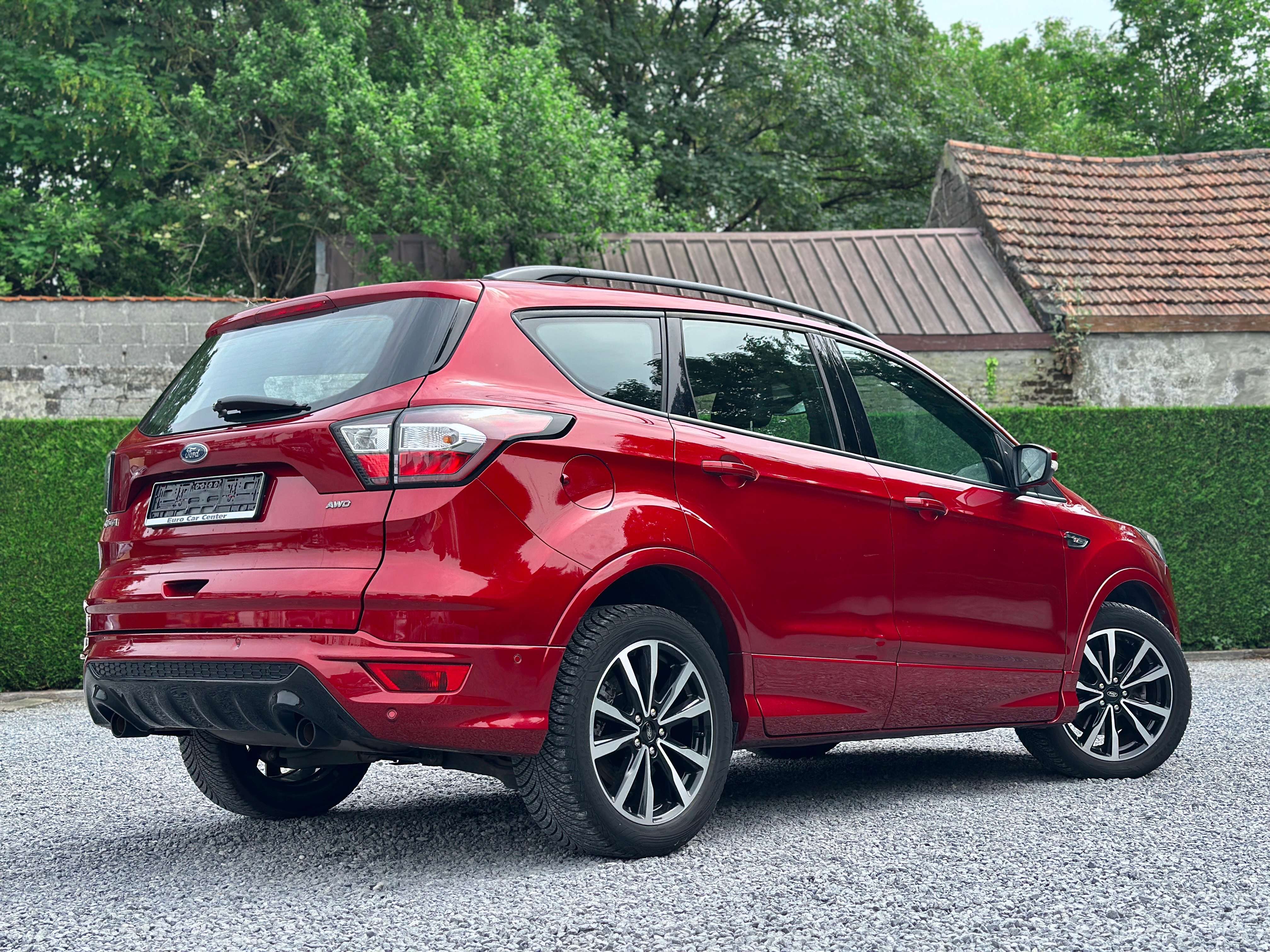 Ford Kuga 15 EcoBoost ST-Line AWD / ALCANTARA / AUT. PARKEREN