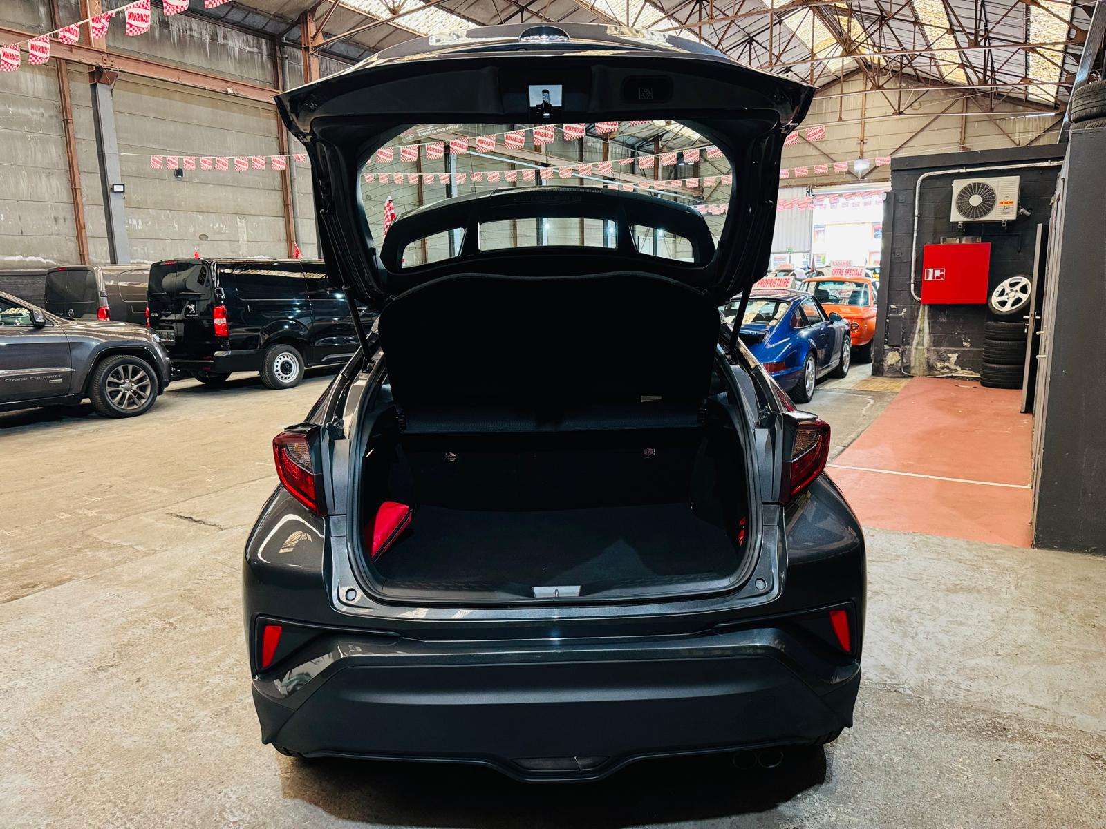 Toyota C-HR C-HR Hybrid 1.8i VVT-i CarPlay Caméra