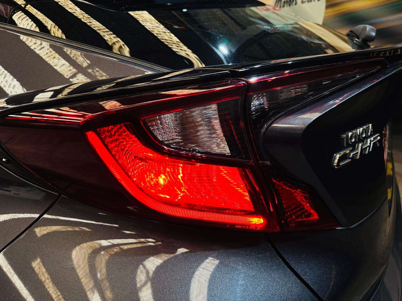 Toyota C-HR C-HR Hybrid 1.8i VVT-i CarPlay Caméra