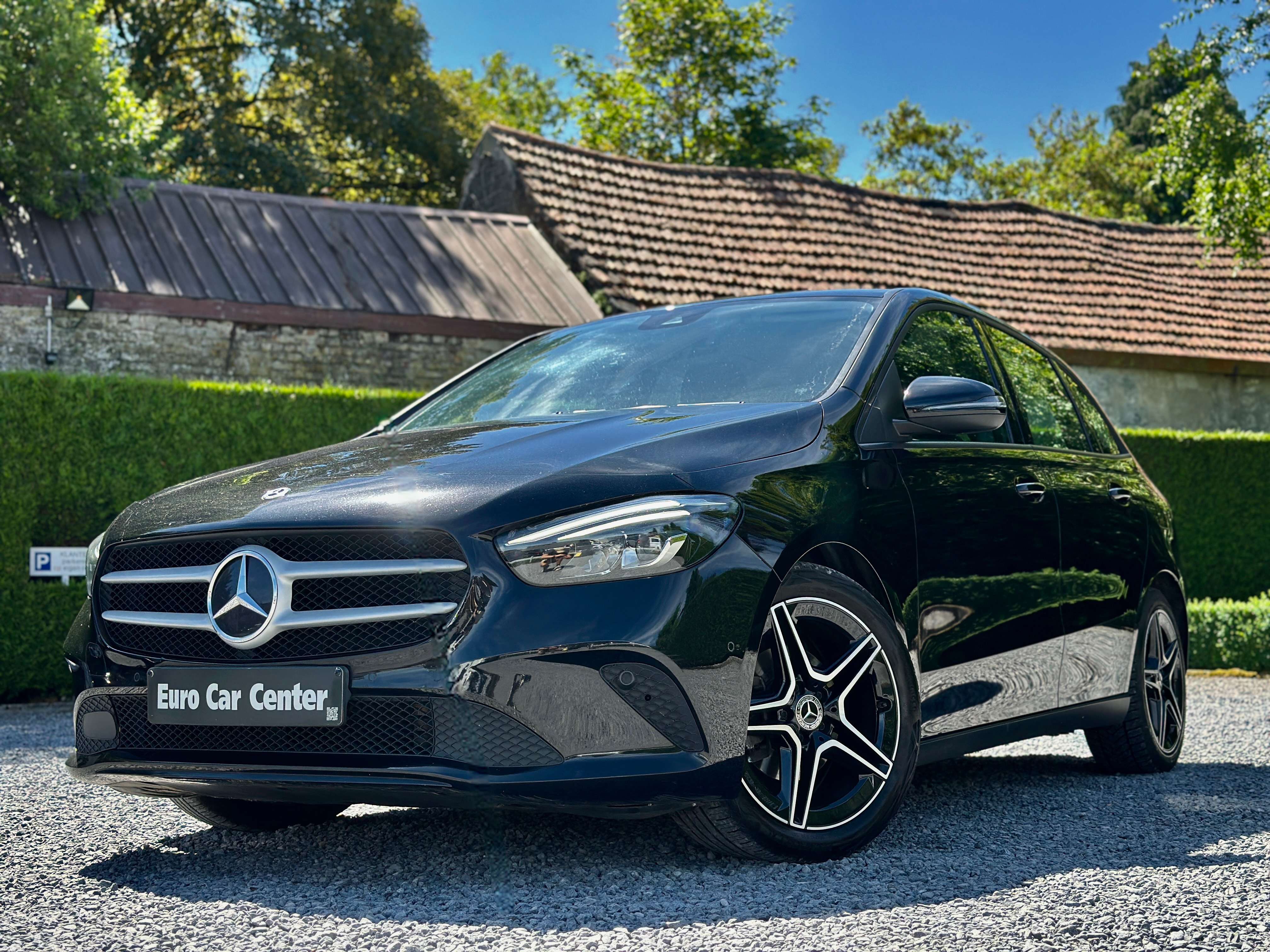 Mercedes-Benz B 180 d Business Solution Automaat  AMG-LINE / CARPLAY / CAMERA