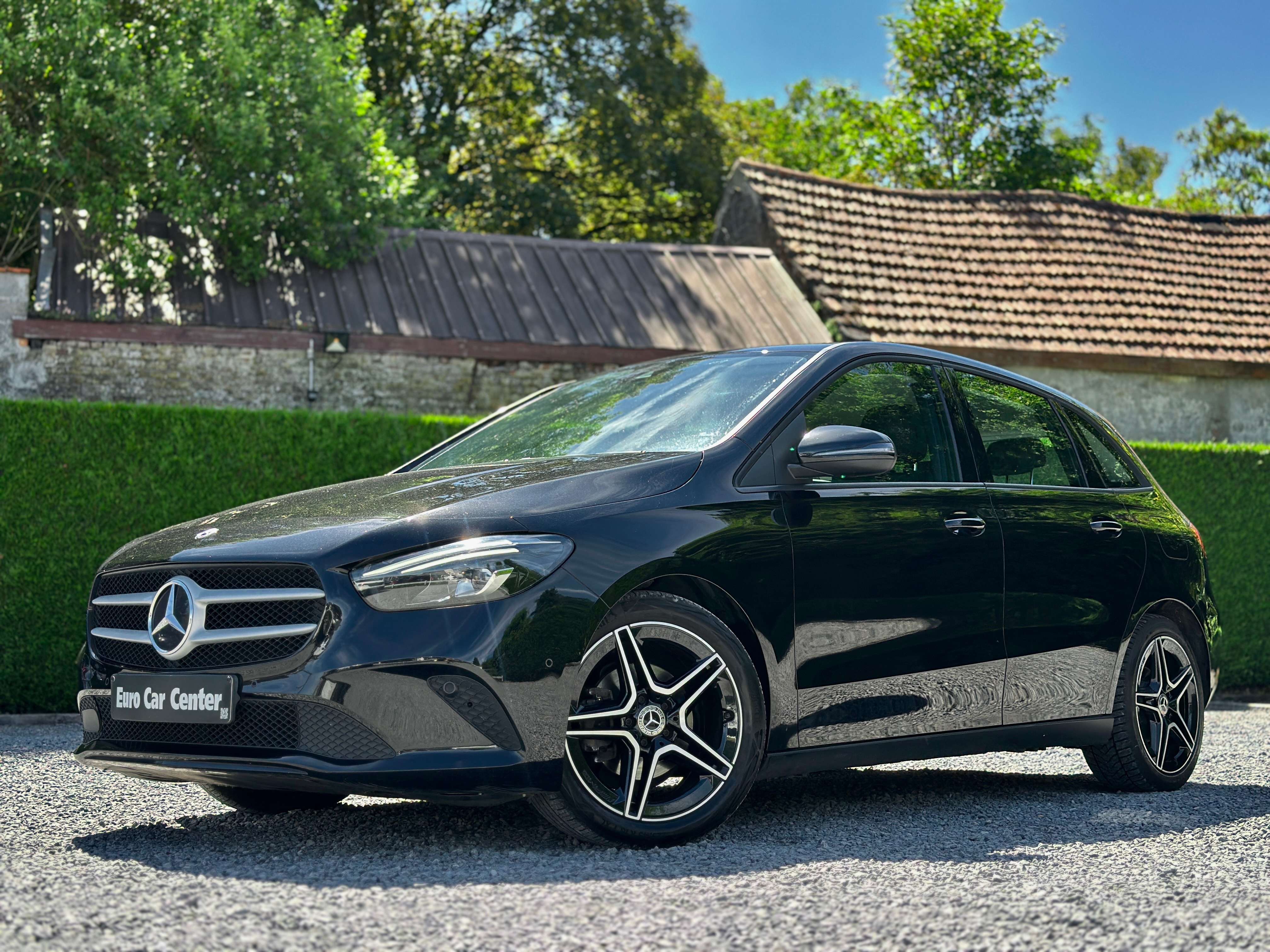 Mercedes-Benz B 180 d Business Solution Automaat  AMG-LINE / CARPLAY / CAMERA