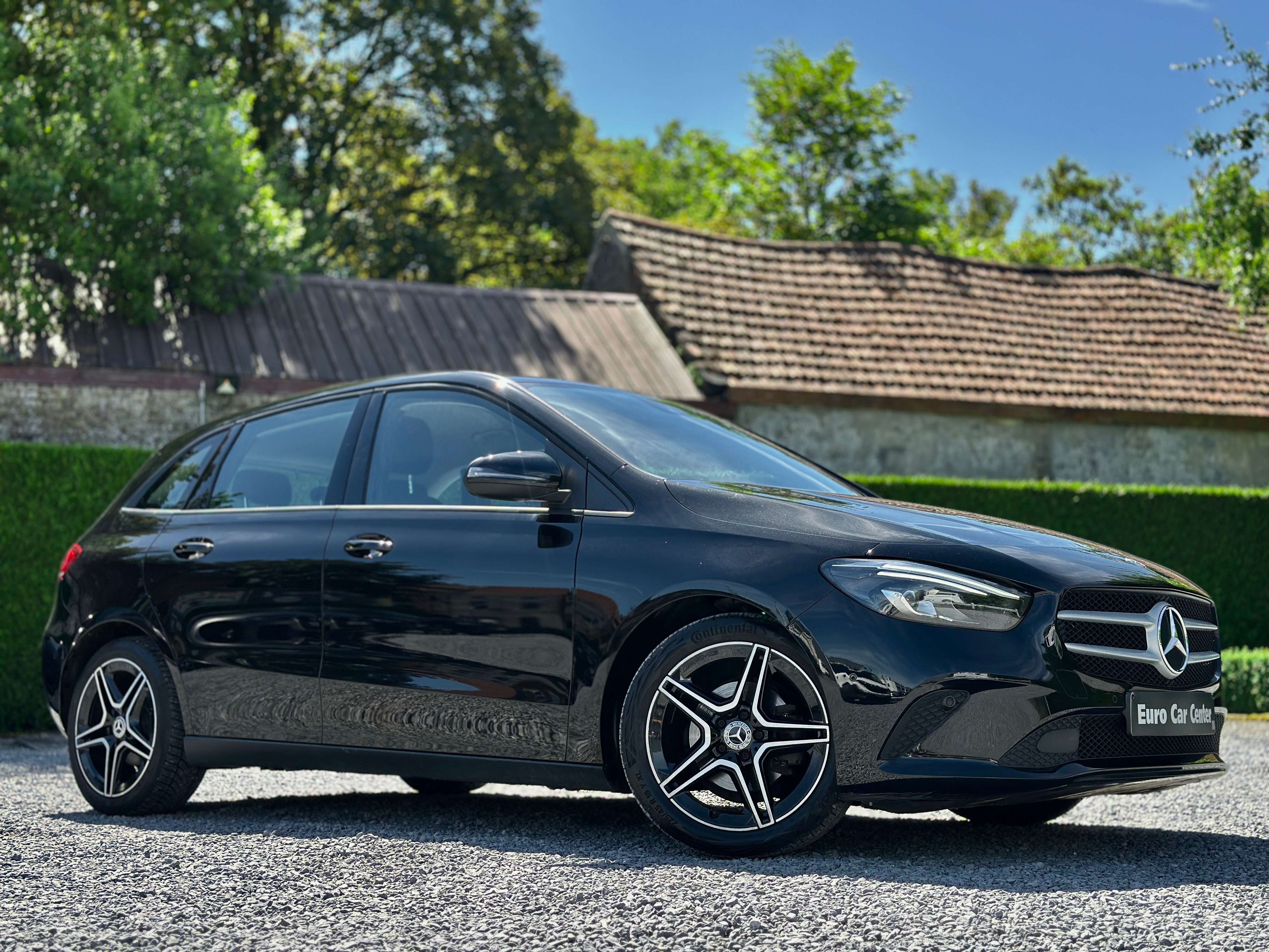 Mercedes-Benz B 180 d Business Solution Automaat  AMG-LINE / CARPLAY / CAMERA
