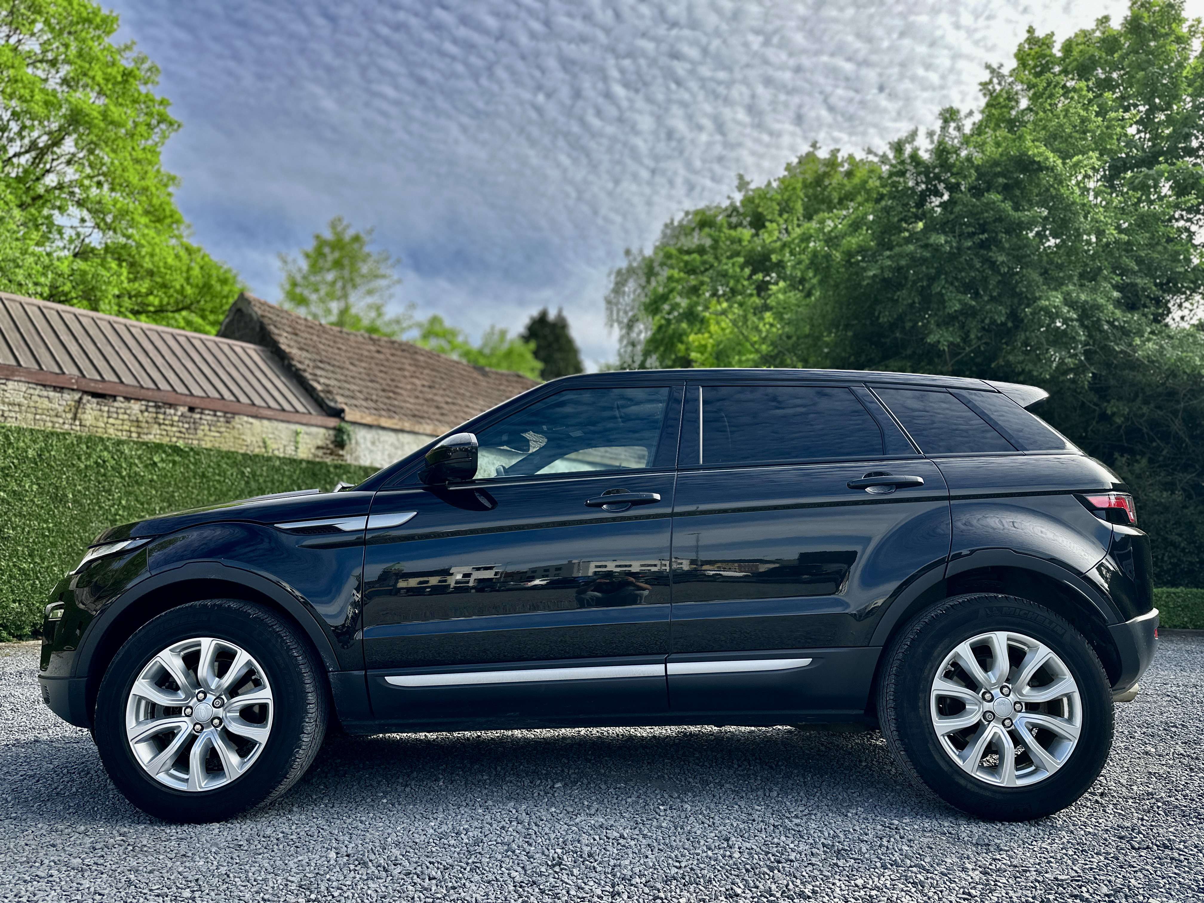 Land Rover Range Rover Evoque Evoque 2.0 TD4 4WD SE / PANO /