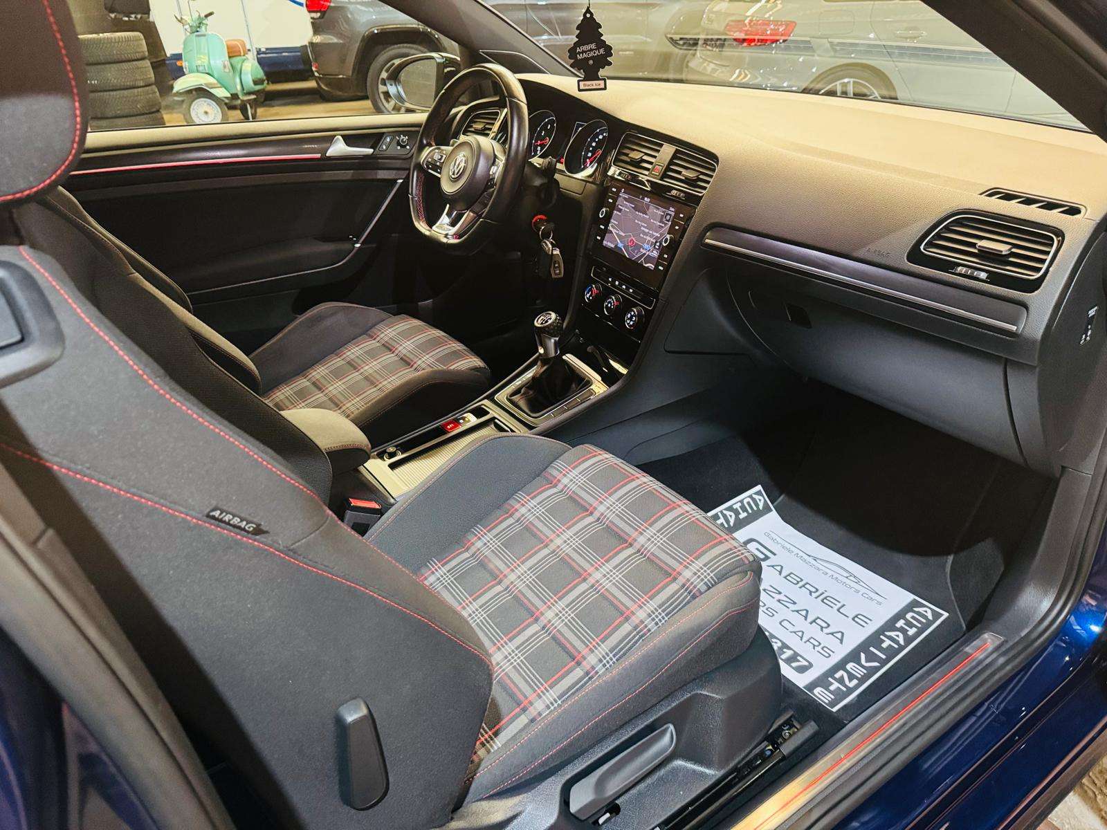 Volkswagen Golf GTI 2.0TSI Airco GPS Caméra CarPlay PDC Matrix Kit Maxtone